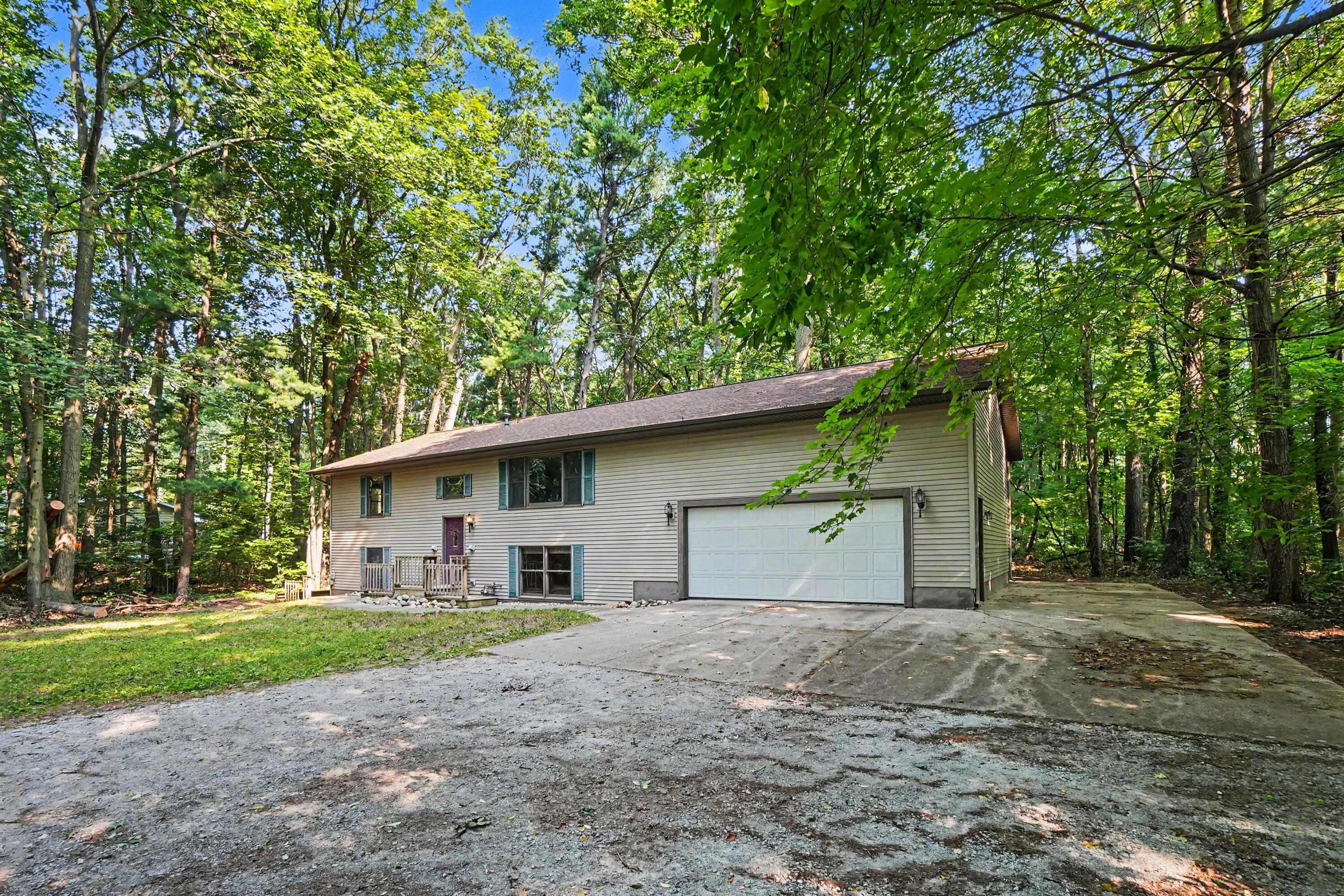 16137 Comstock Street Grand Haven MI 49417