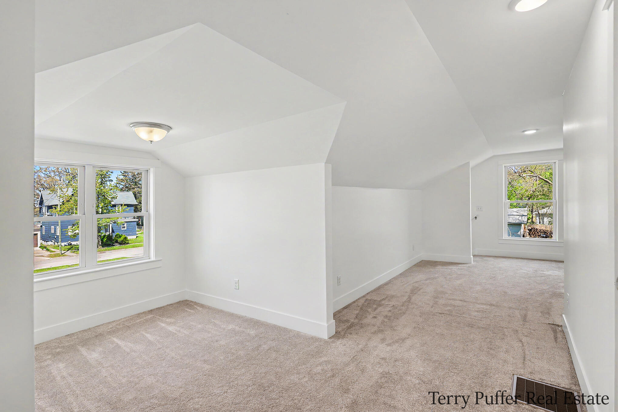 72 E Grand Avenue Muskegon MI 49442