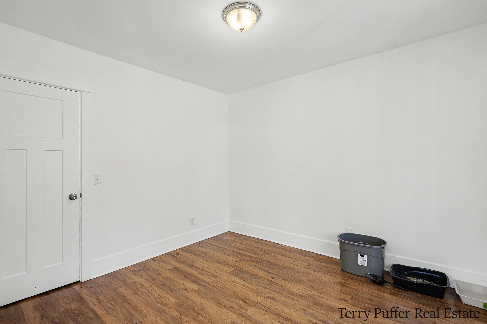72 E Grand Avenue Muskegon MI 49442