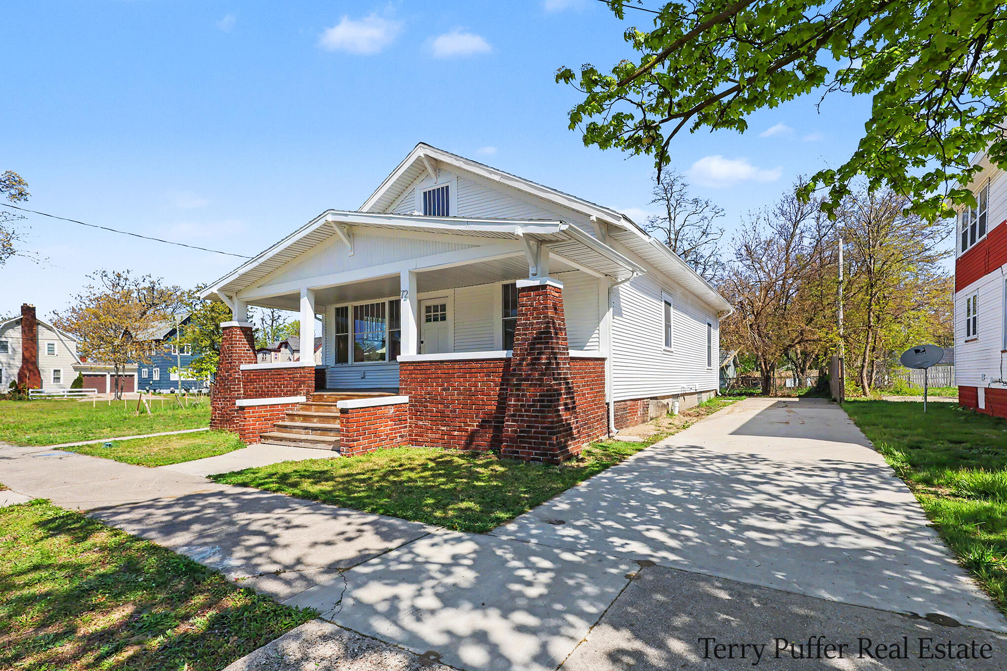 72 E Grand Avenue Muskegon MI 49442