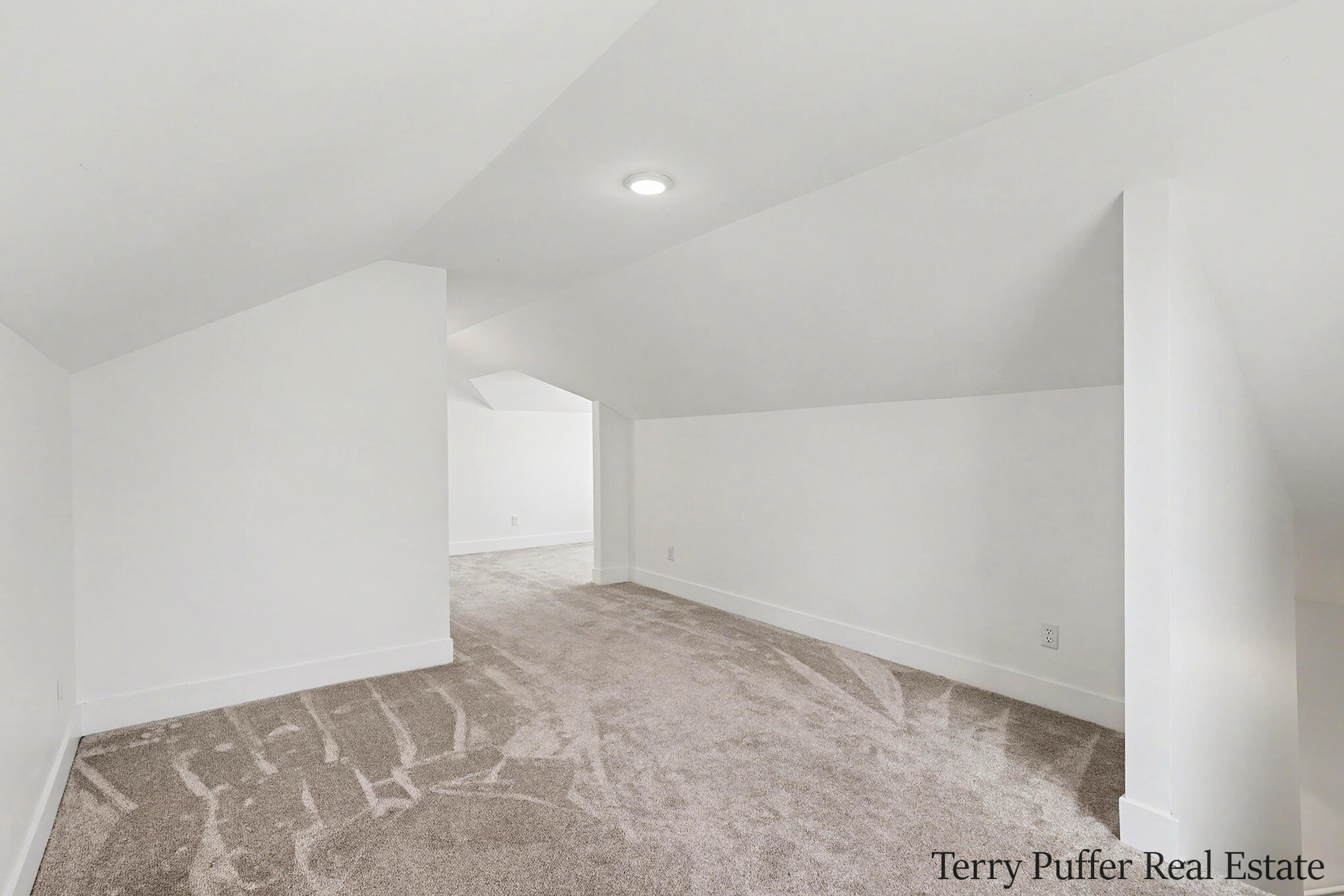 72 E Grand Avenue Muskegon MI 49442