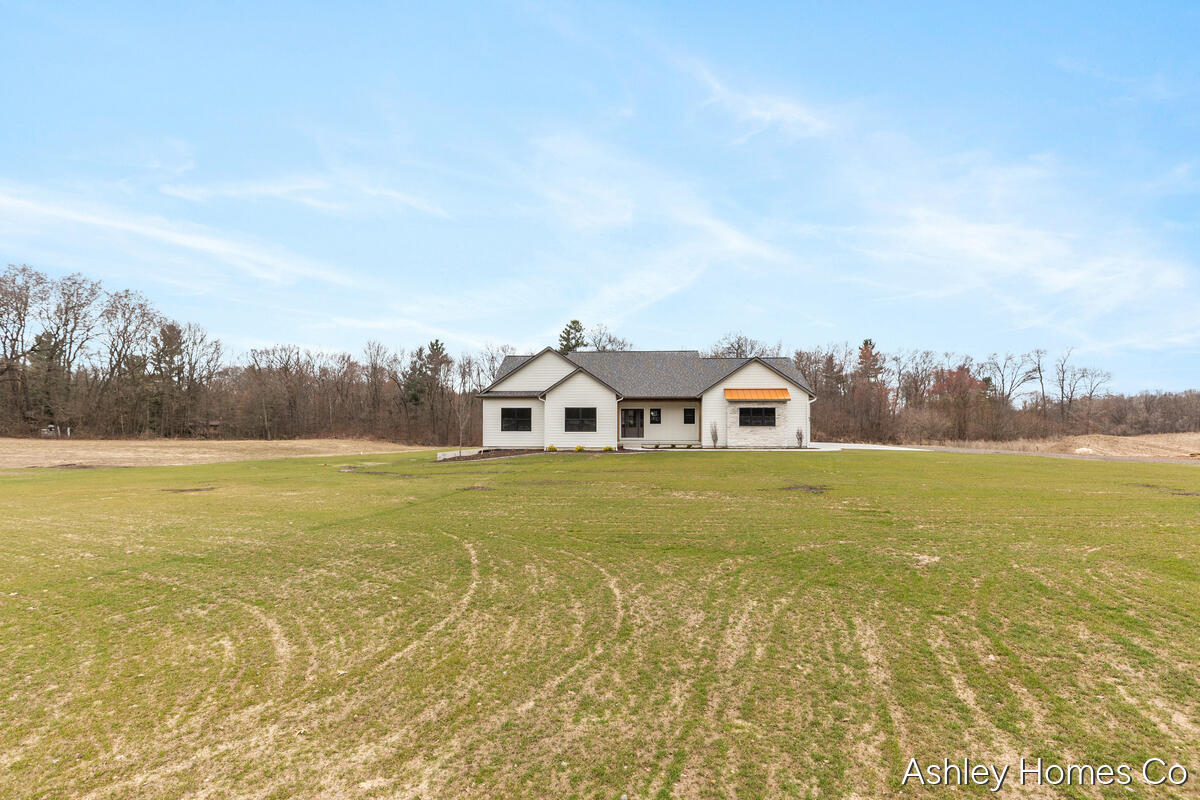 11035 Shaner Avenue NE Rockford MI 49341