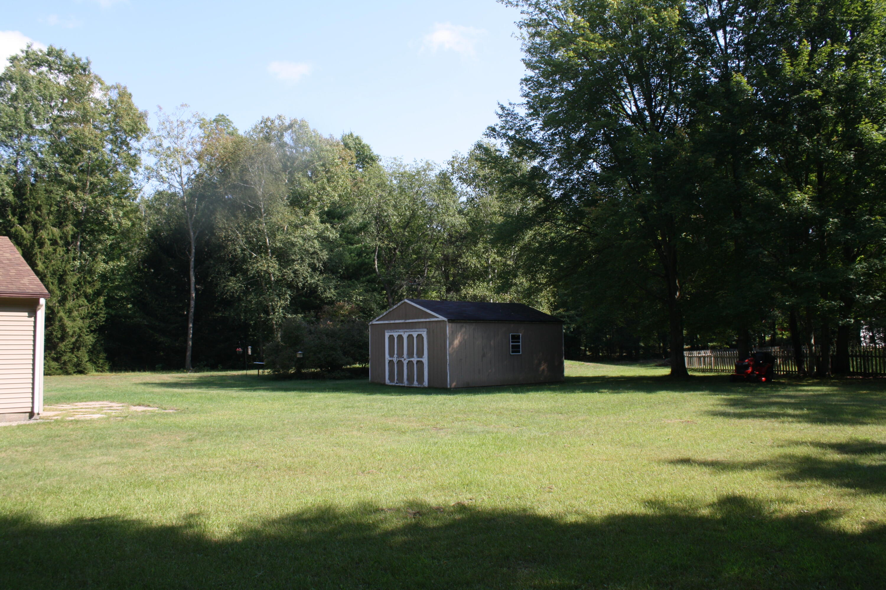 1807 W River Road Muskegon MI 49445