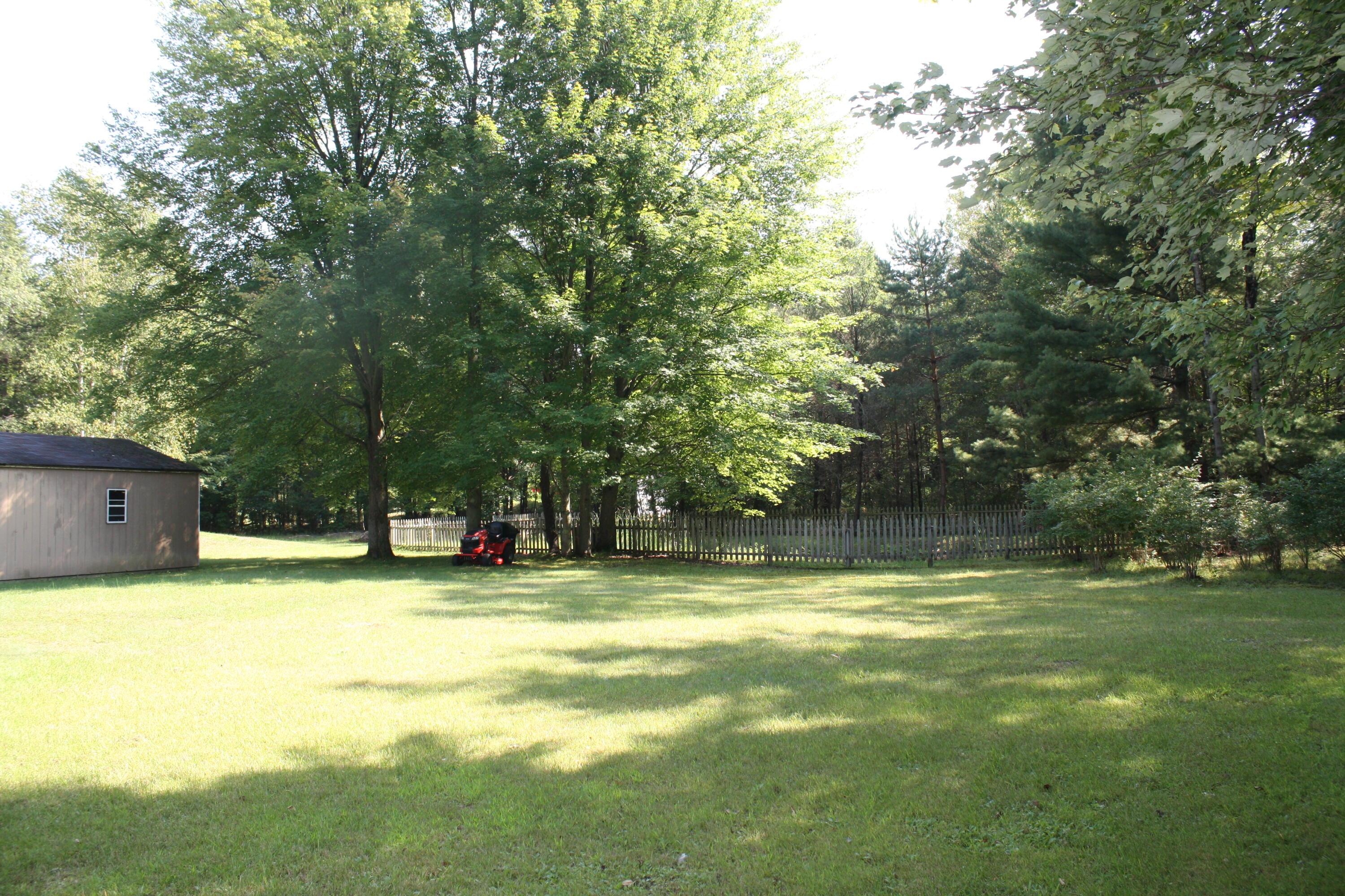 1807 W River Road Muskegon MI 49445