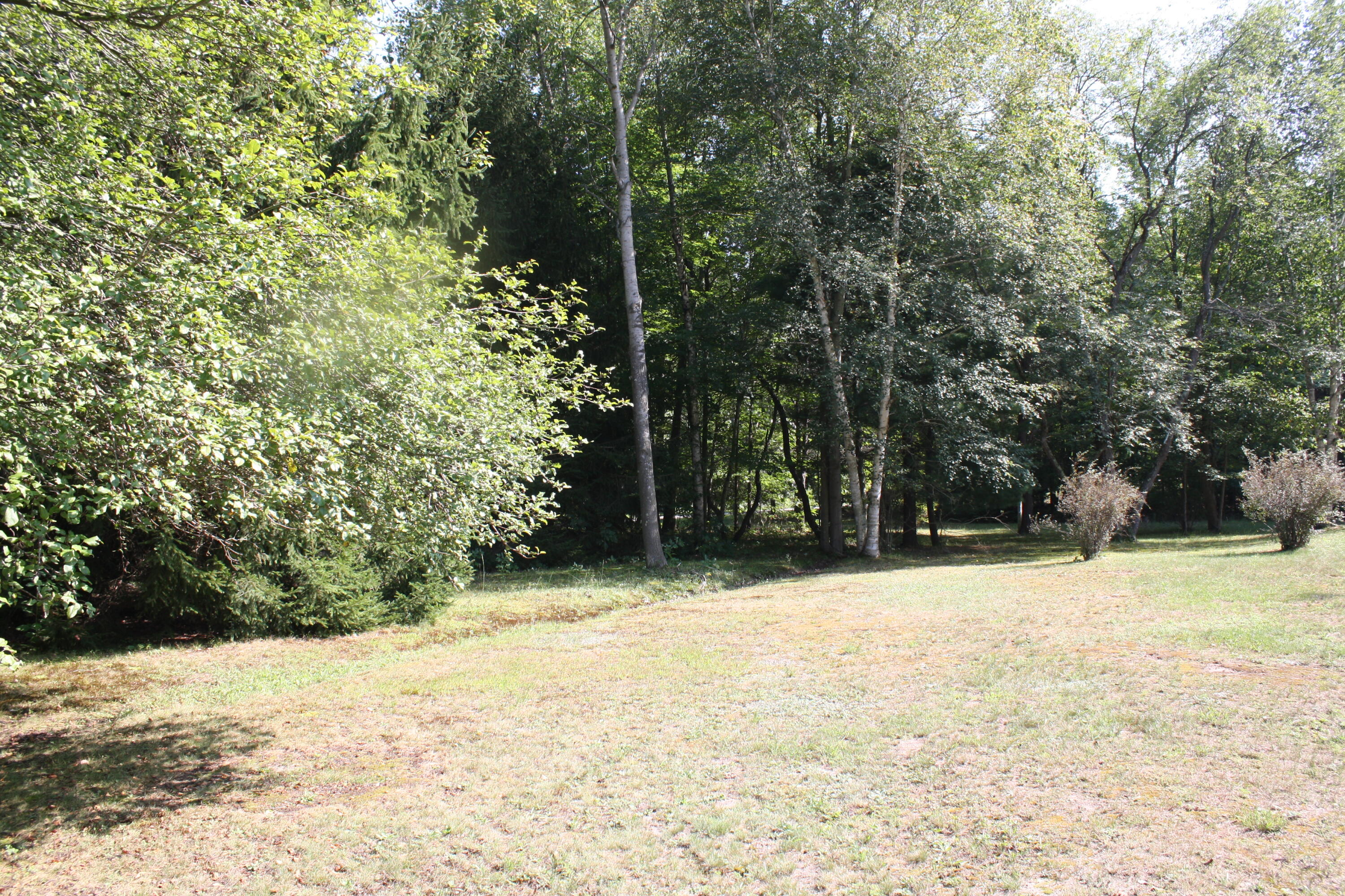1807 W River Road Muskegon MI 49445