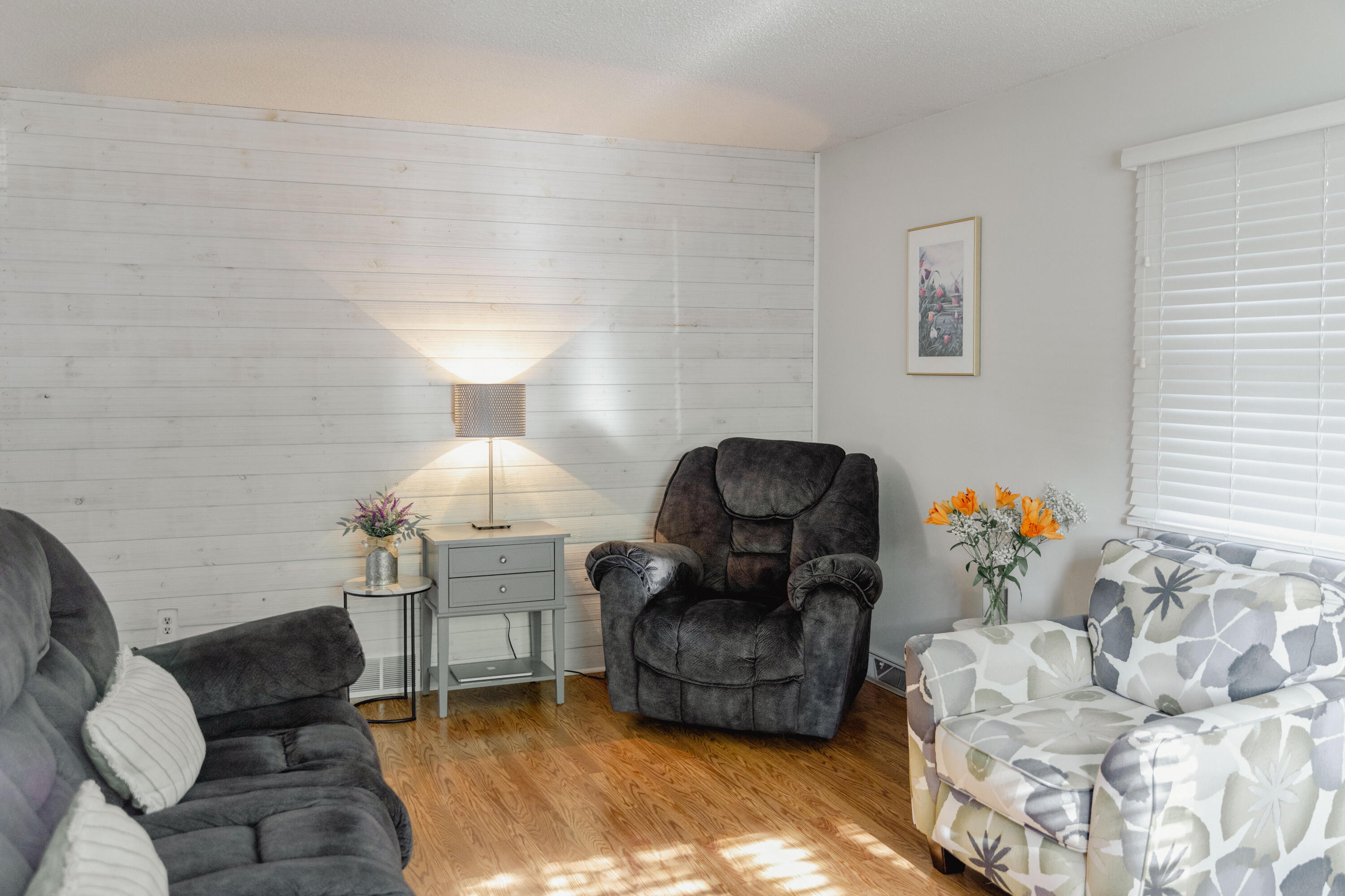 1012 Calvary Avenue NW Grand Rapids MI 49504