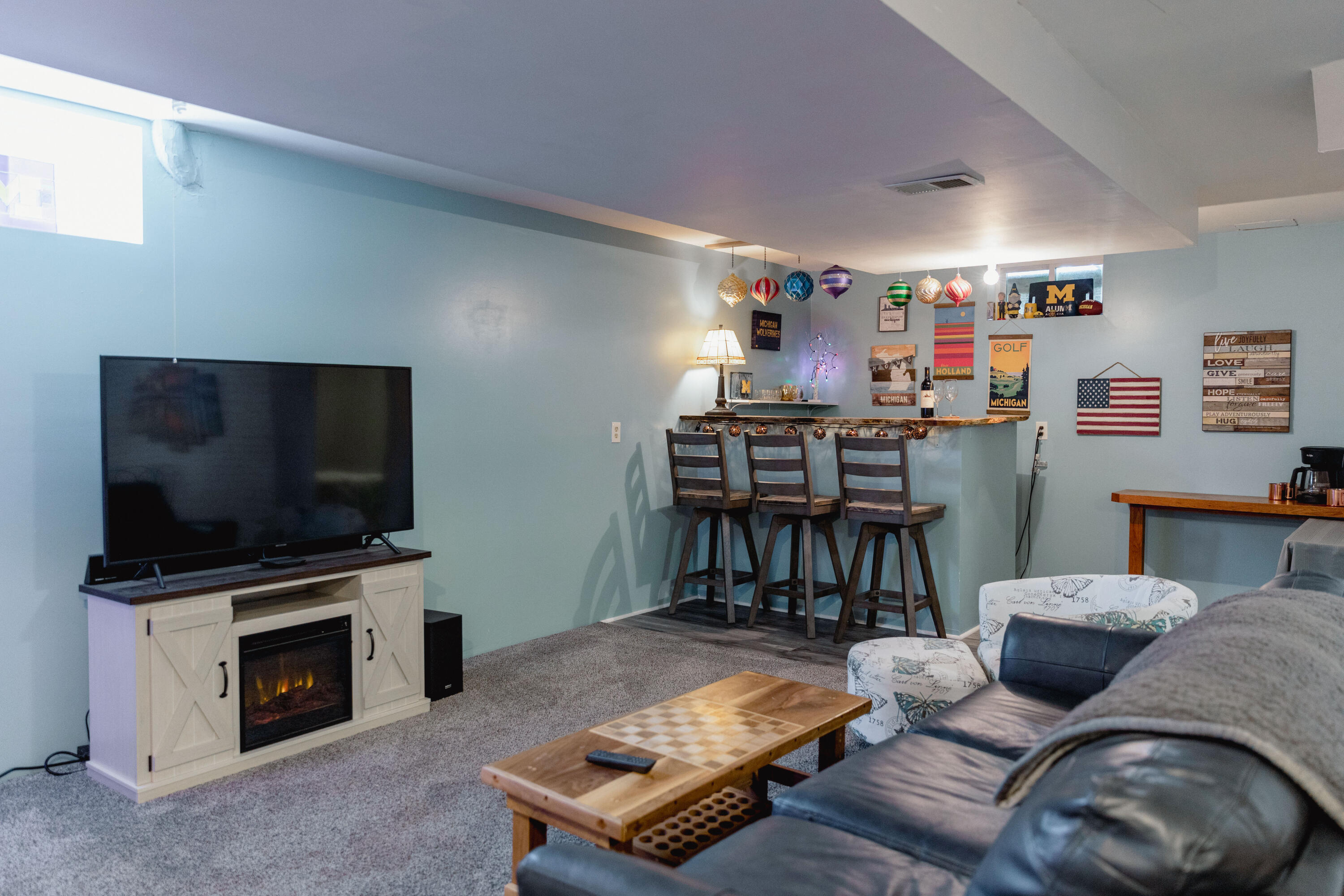 1012 Calvary Avenue NW Grand Rapids MI 49504