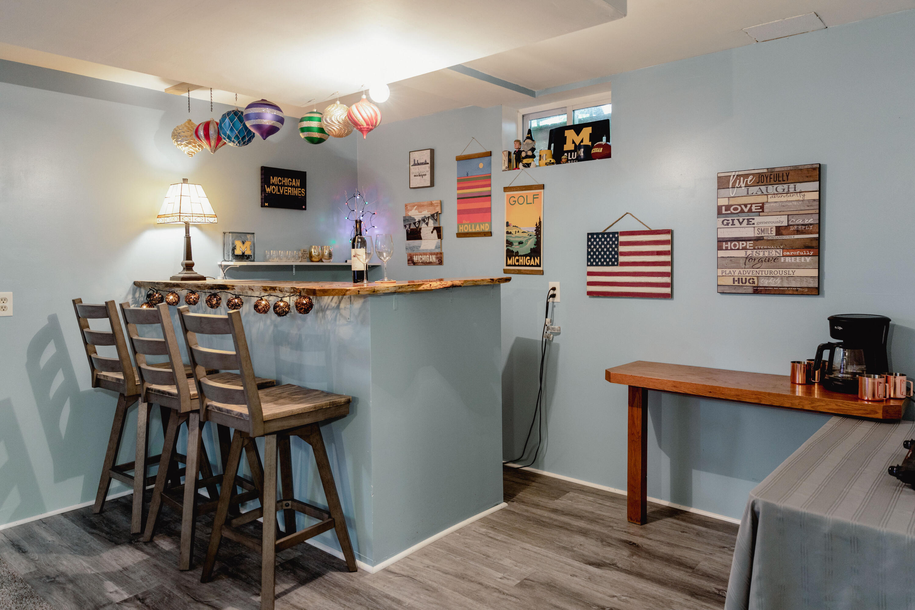 1012 Calvary Avenue NW Grand Rapids MI 49504