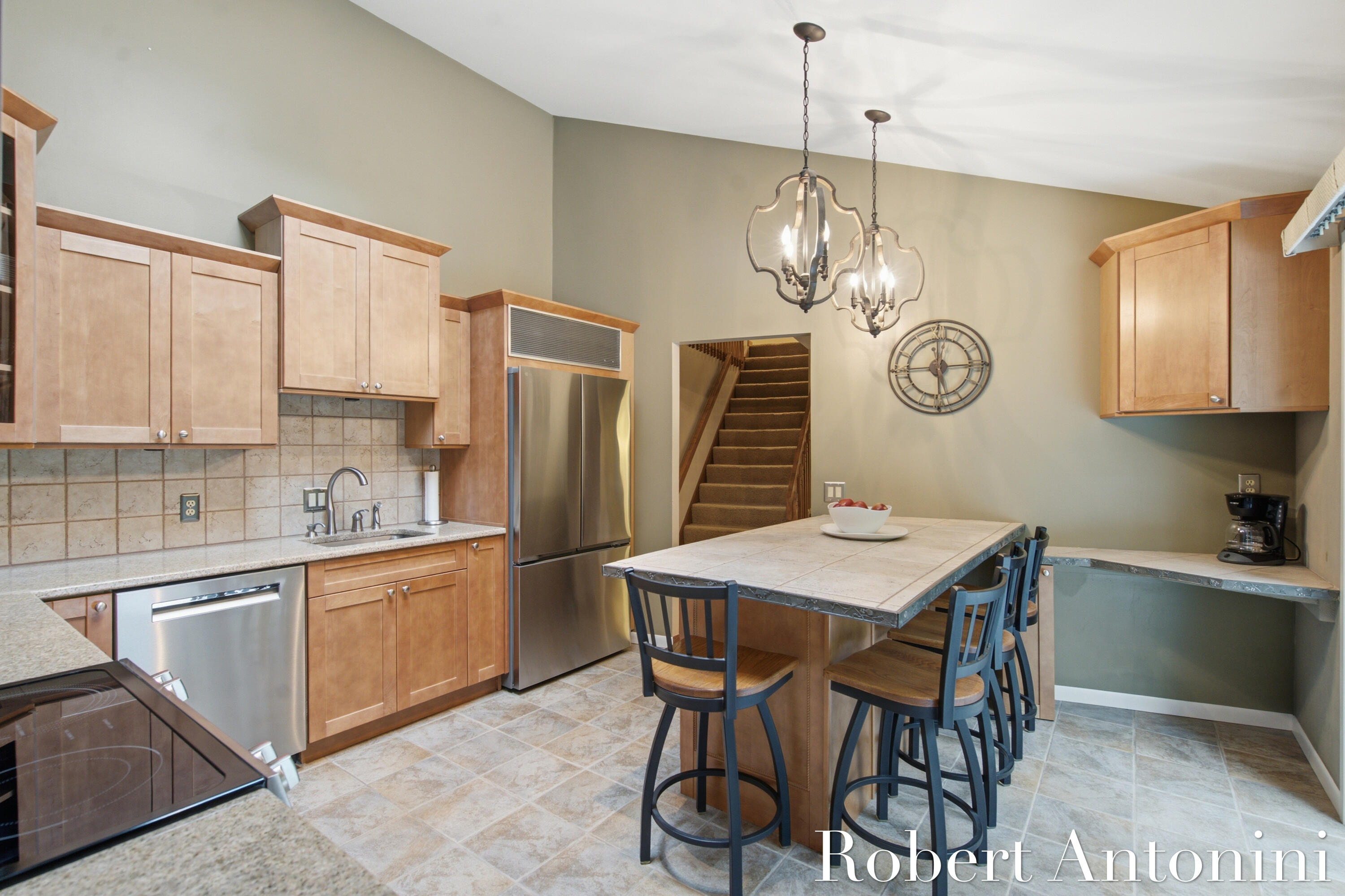 1708 Mont Rue Drive SE Grand Rapids MI 49546