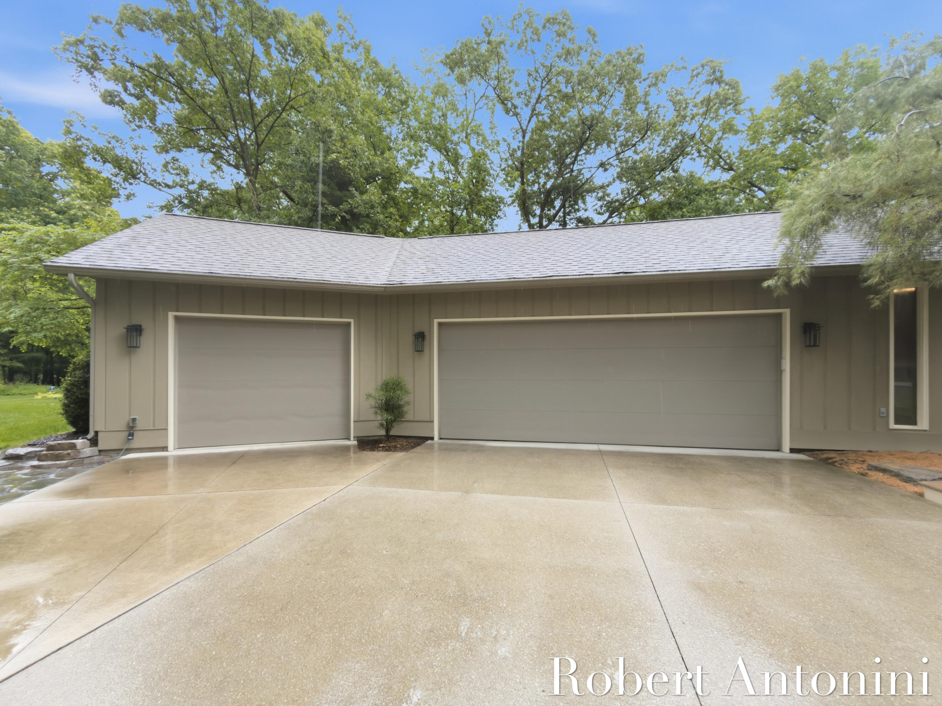 1708 Mont Rue Drive SE Grand Rapids MI 49546