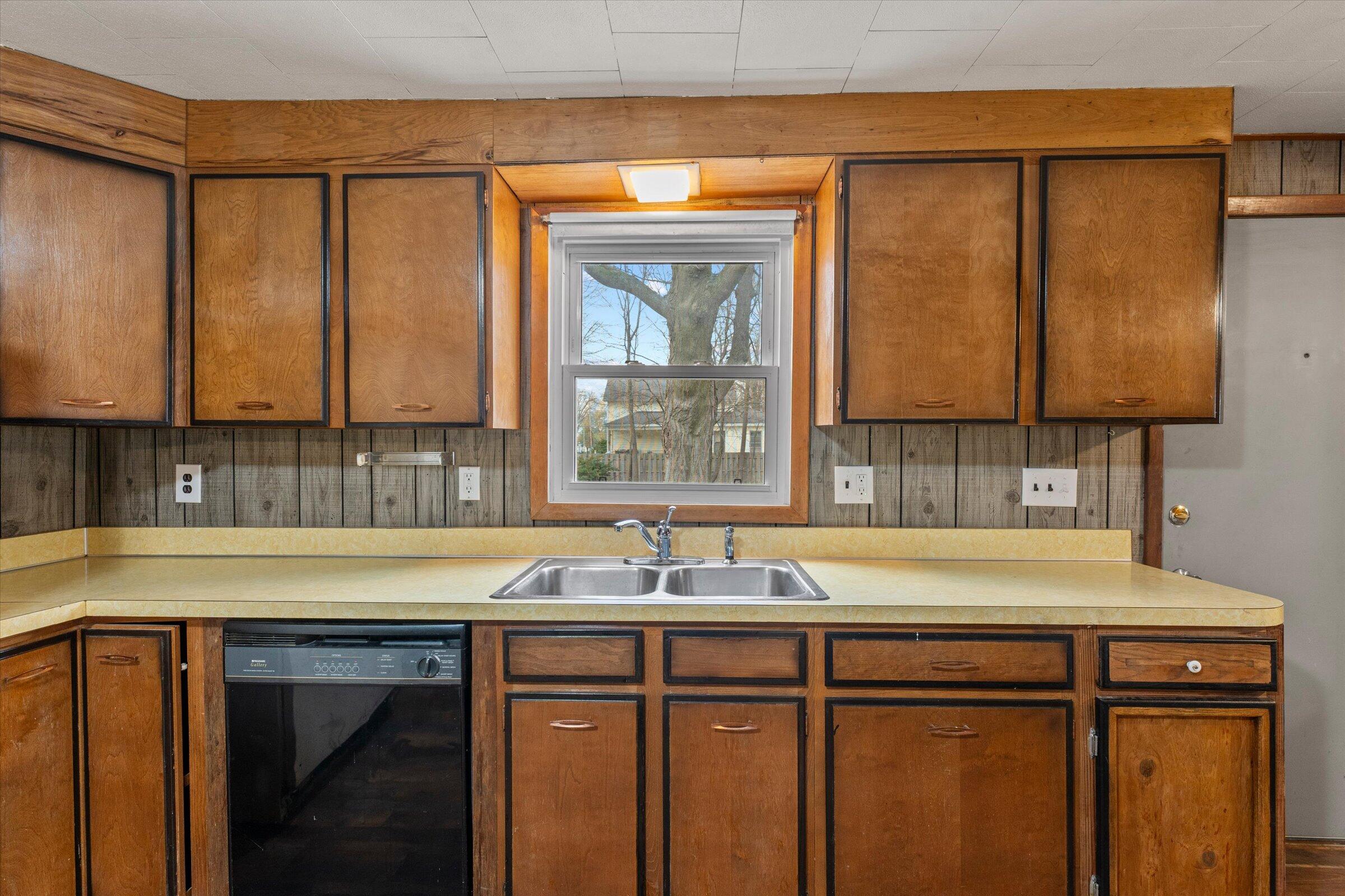 1301 Regent Street Niles MI 49120