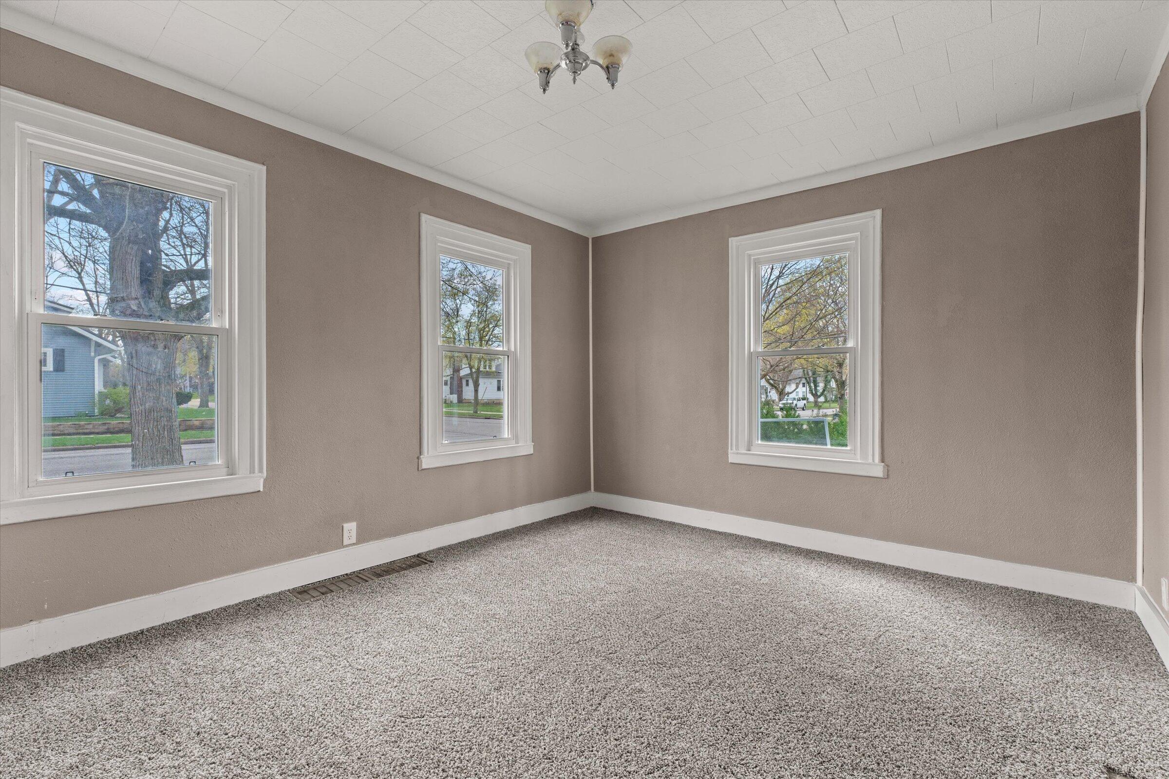 1301 Regent Street Niles MI 49120