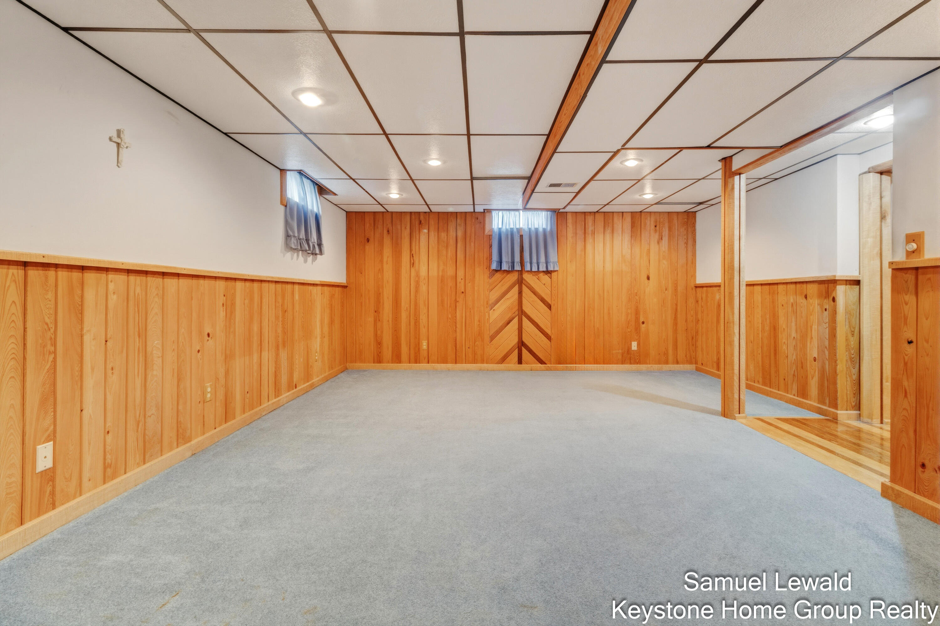4551 Springmont Drive SE Grand Rapids MI 49512