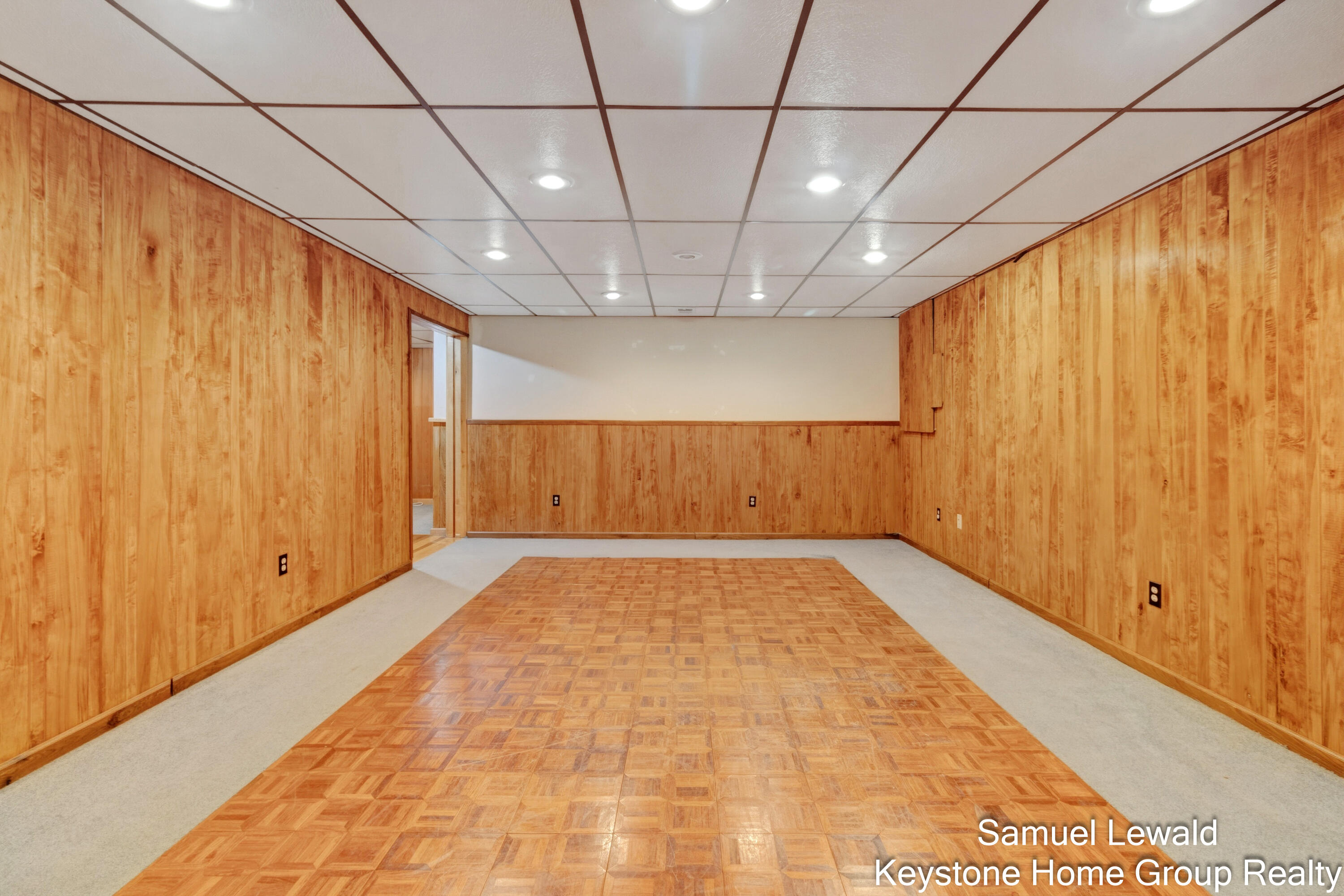 4551 Springmont Drive SE Grand Rapids MI 49512