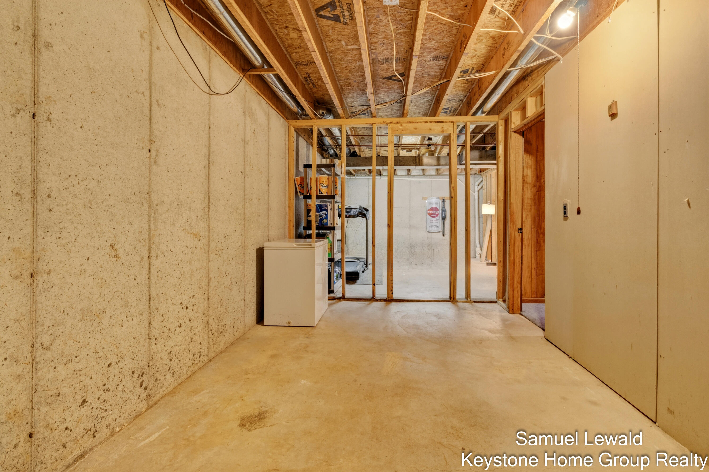 4551 Springmont Drive SE Grand Rapids MI 49512