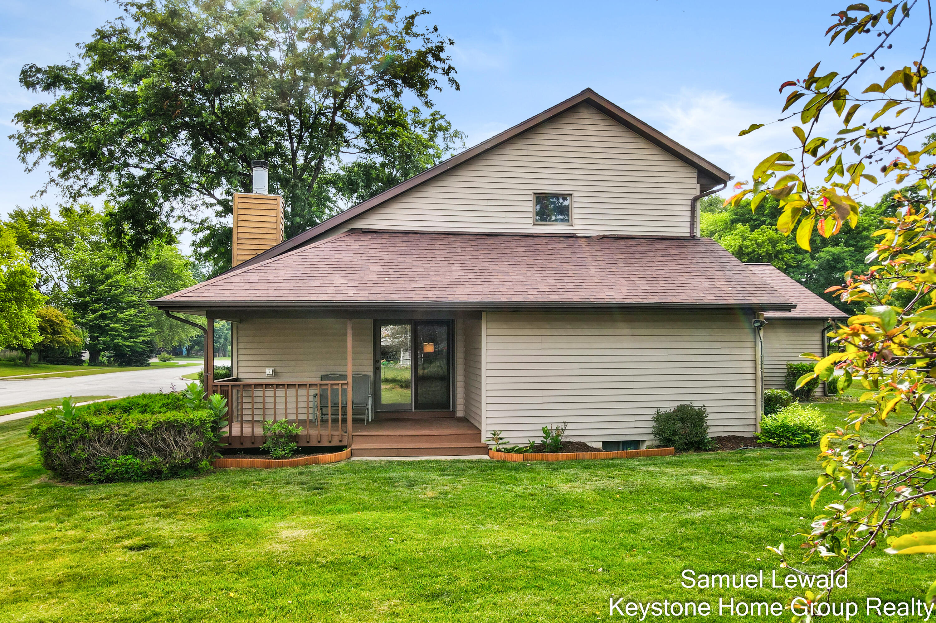 4551 Springmont Drive SE Grand Rapids MI 49512