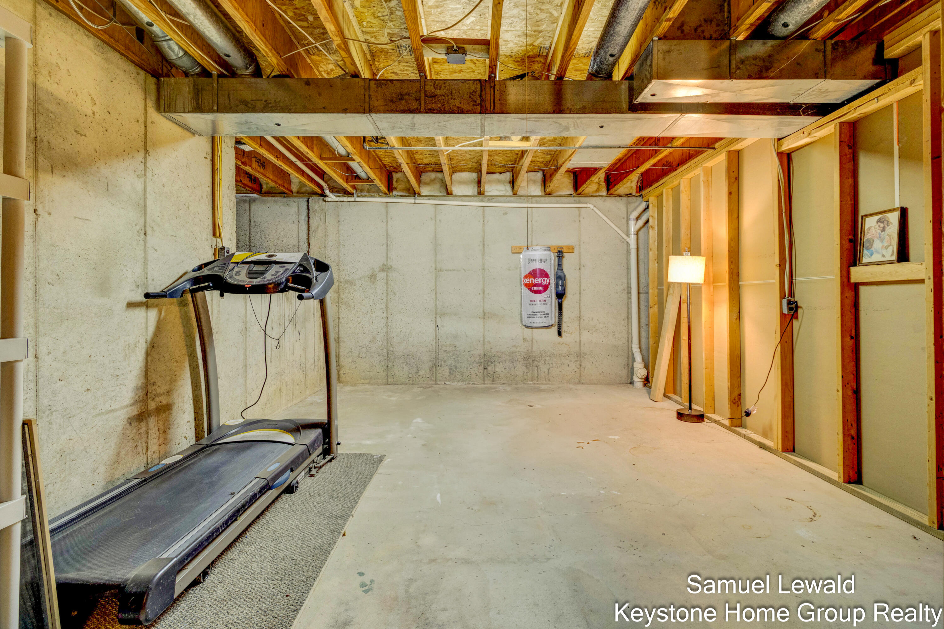 4551 Springmont Drive SE Grand Rapids MI 49512