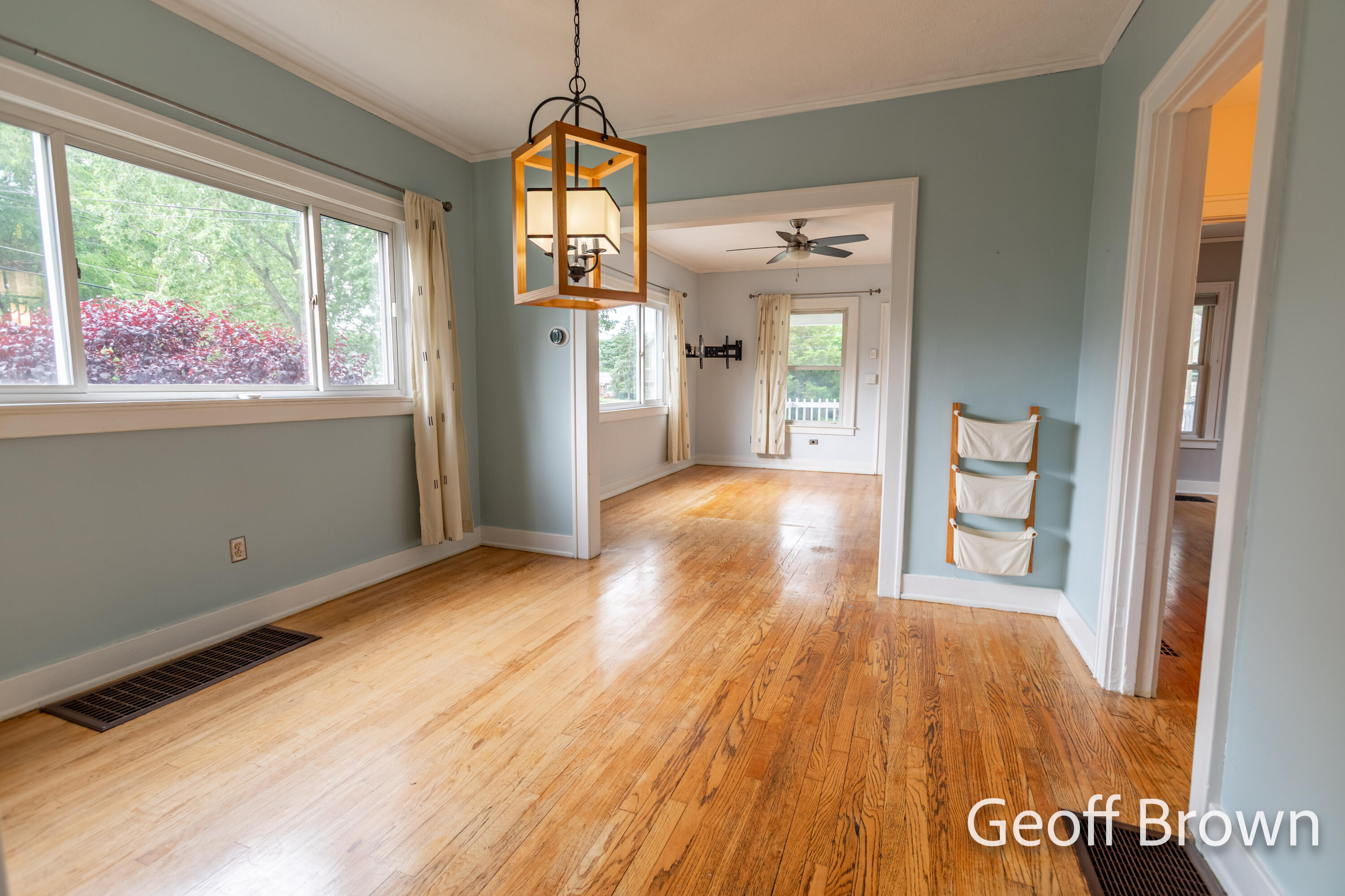 481 Graceland Street NE Grand Rapids MI 49505