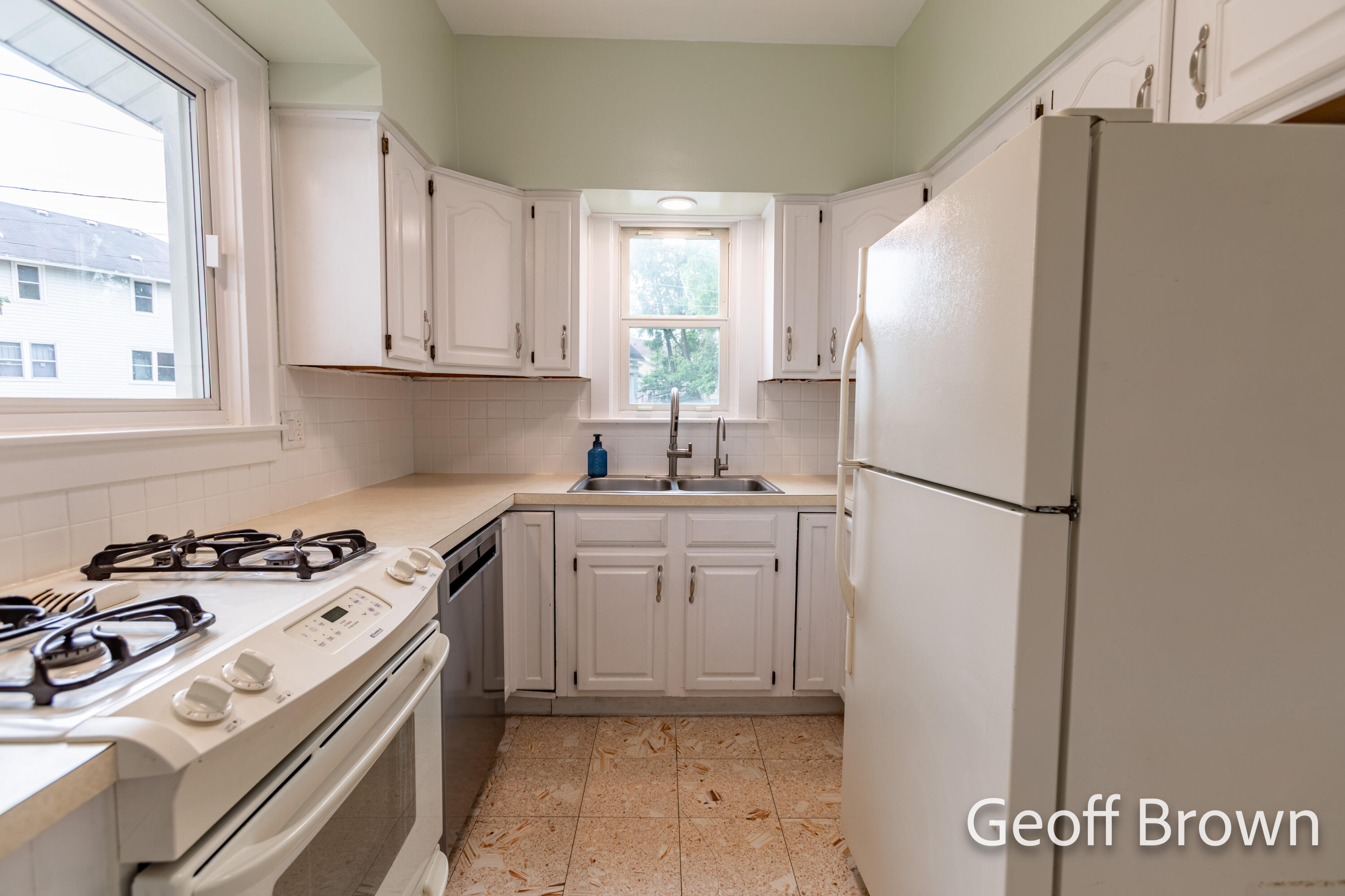 481 Graceland Street NE Grand Rapids MI 49505