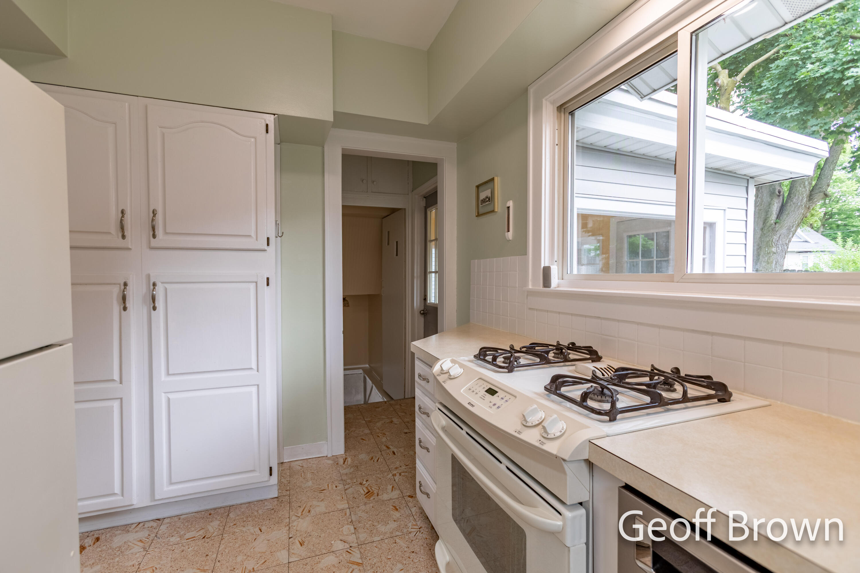 481 Graceland Street NE Grand Rapids MI 49505