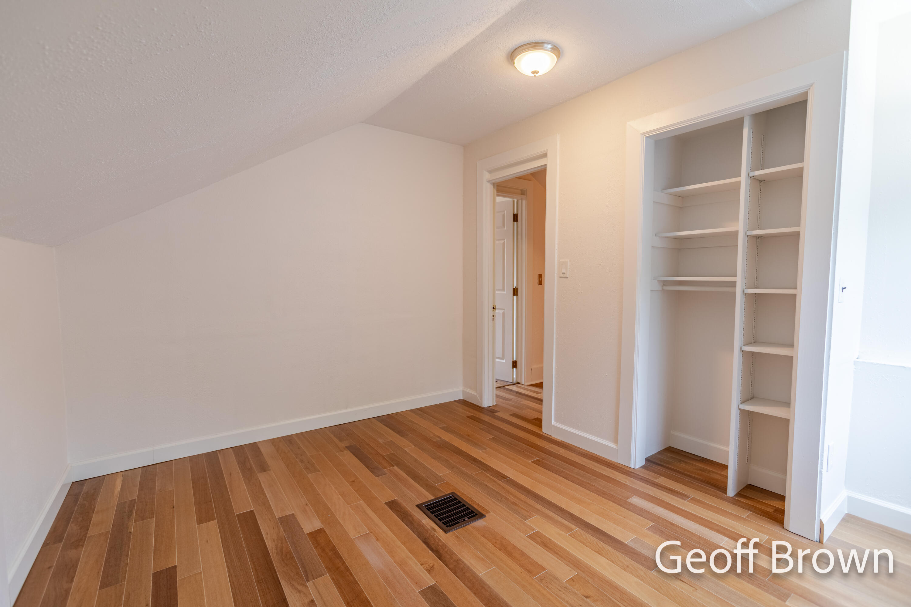 481 Graceland Street NE Grand Rapids MI 49505