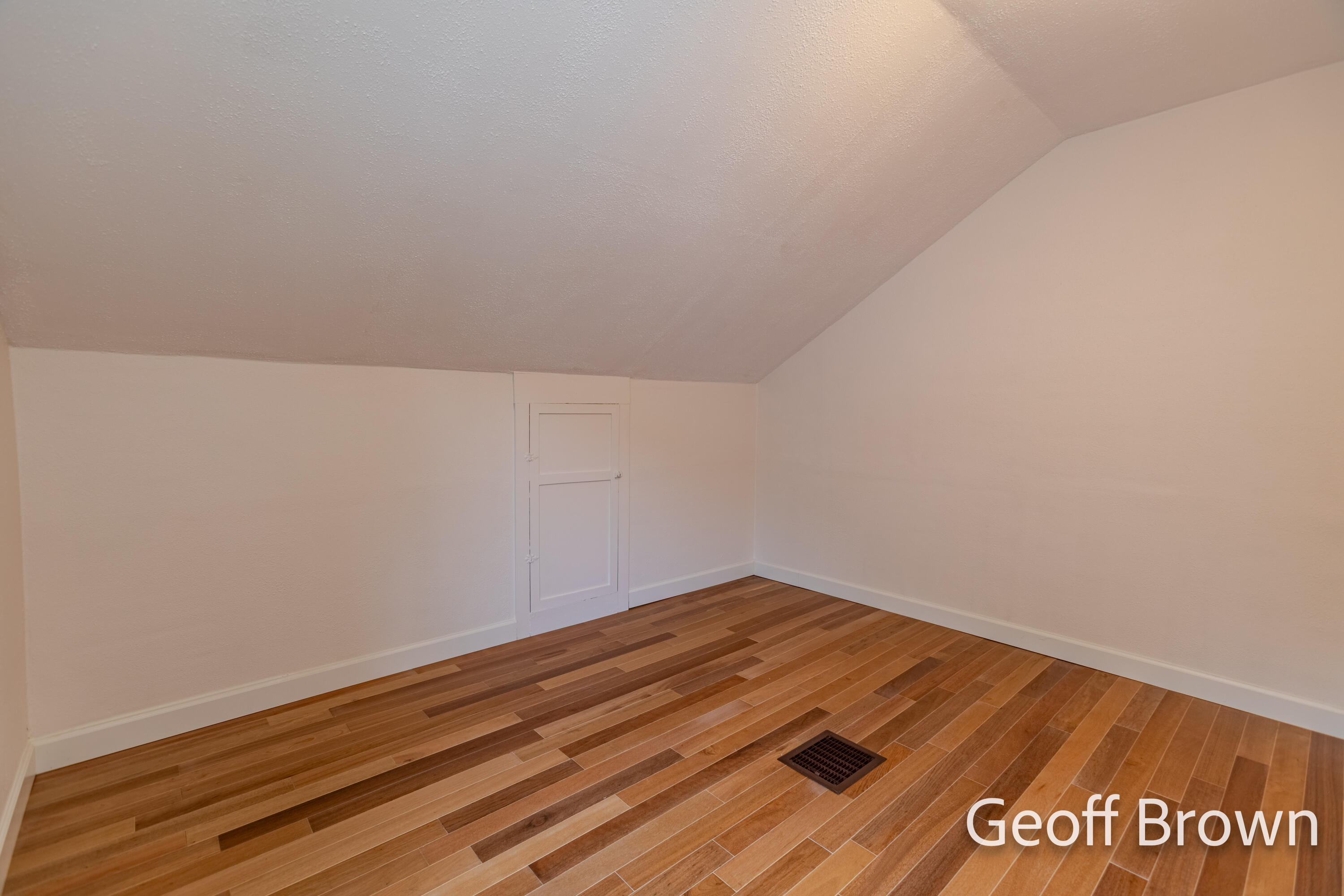 481 Graceland Street NE Grand Rapids MI 49505