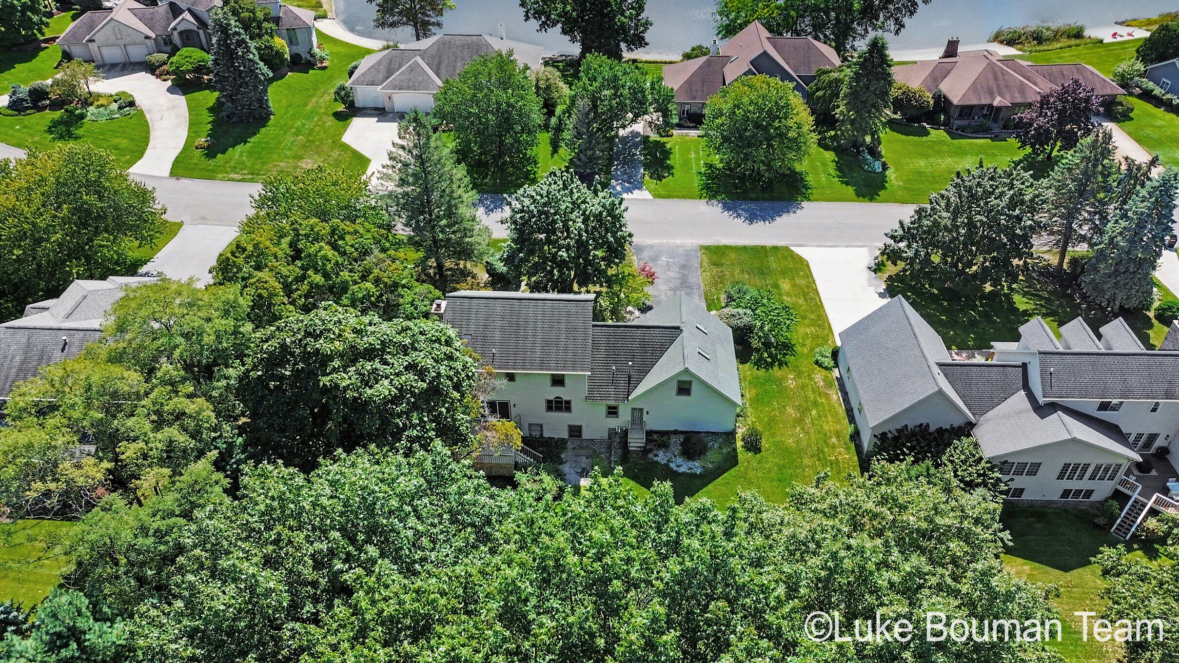 945 Bay Ridge Drive Holland MI 49424