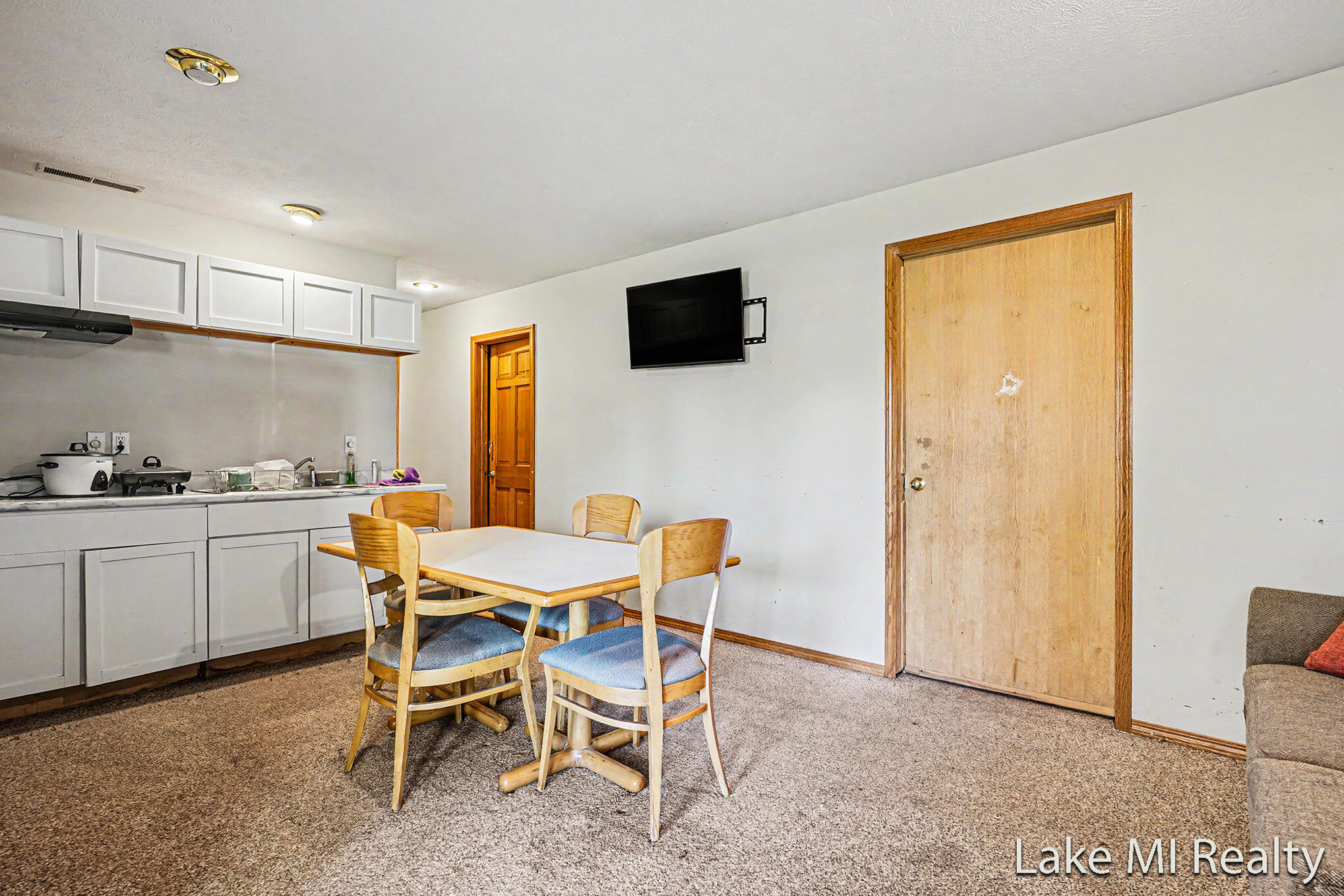 429 Pine Lake Court Holland MI 49424