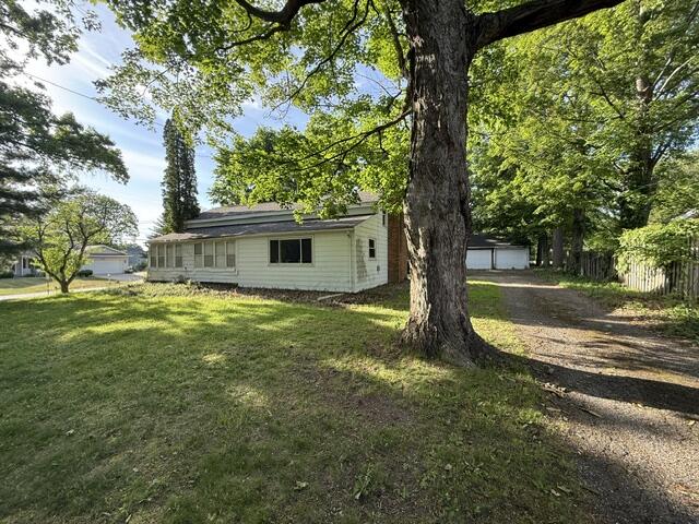3908 Grand Prairie Road Kalamazoo MI 49006
