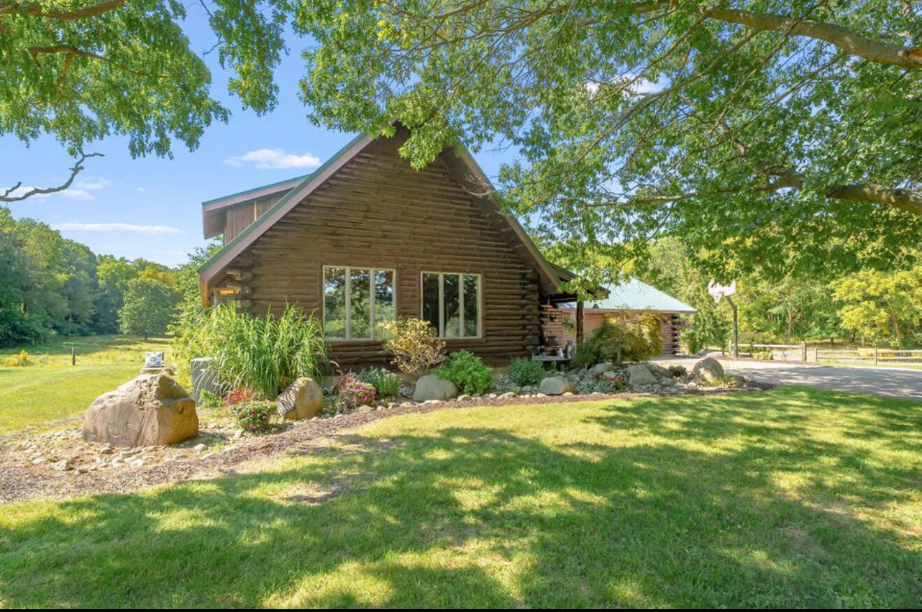 3310 26th Street Hopkins MI 49328