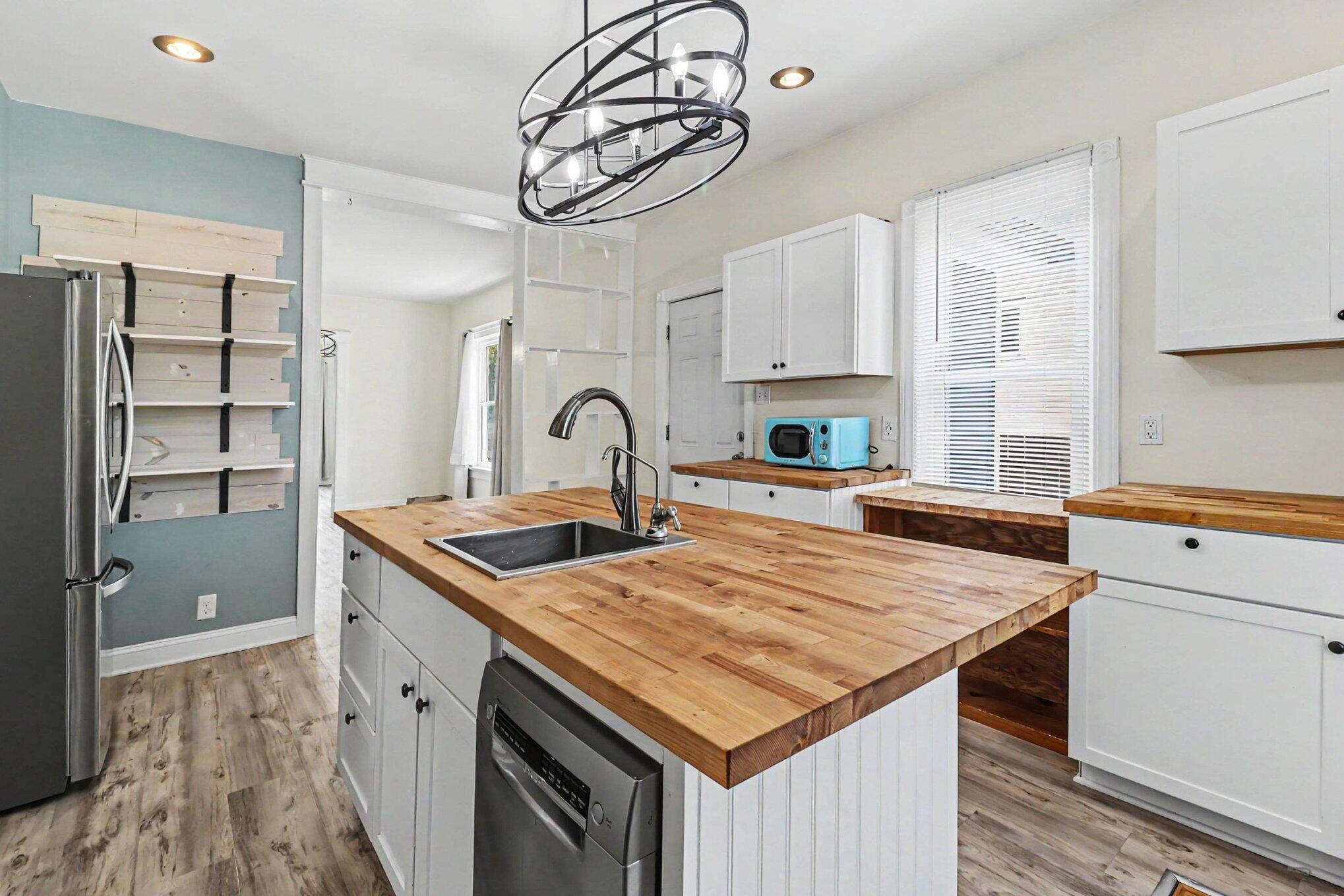 603 N Rowe Street Ludington MI 49431