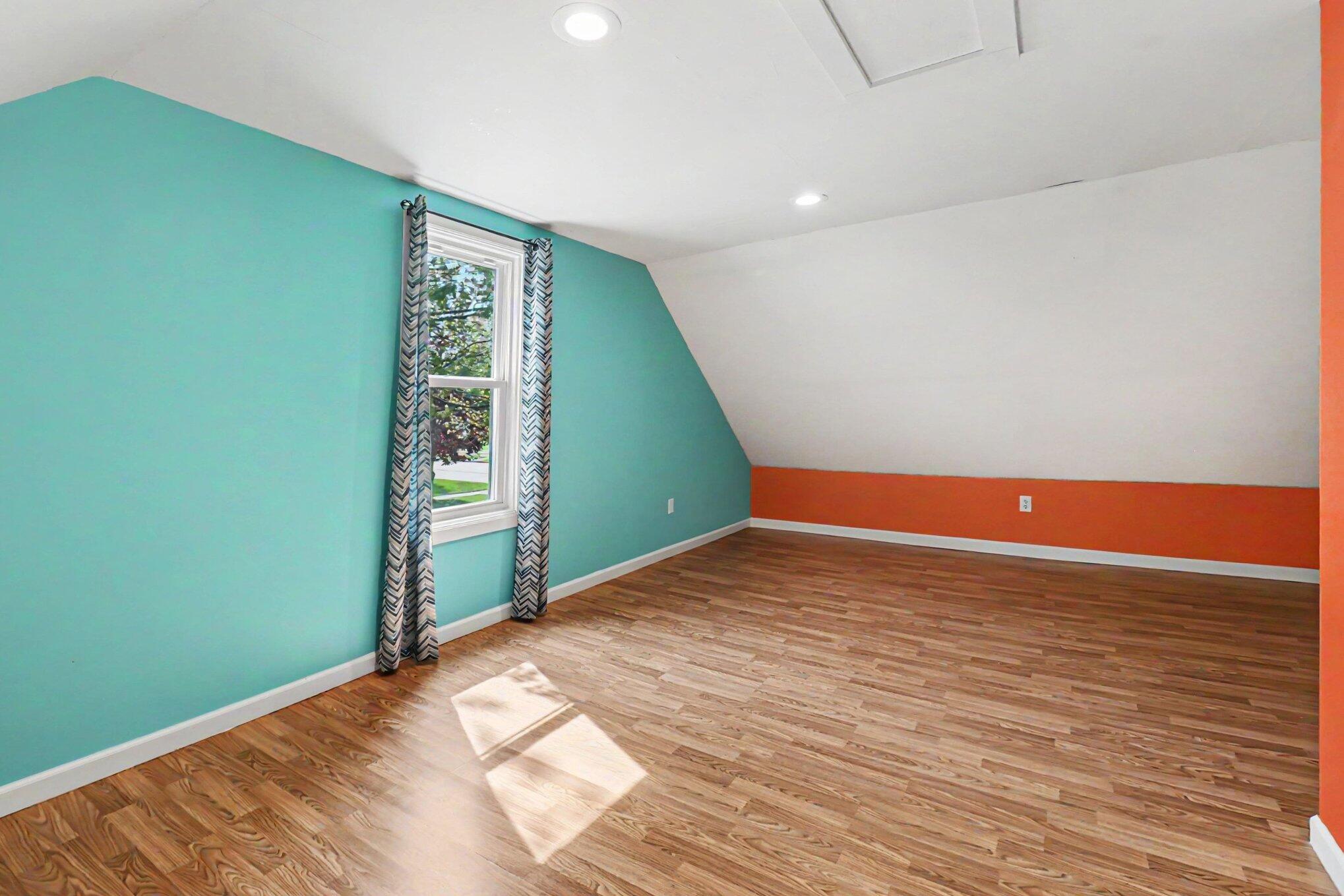 603 N Rowe Street Ludington MI 49431
