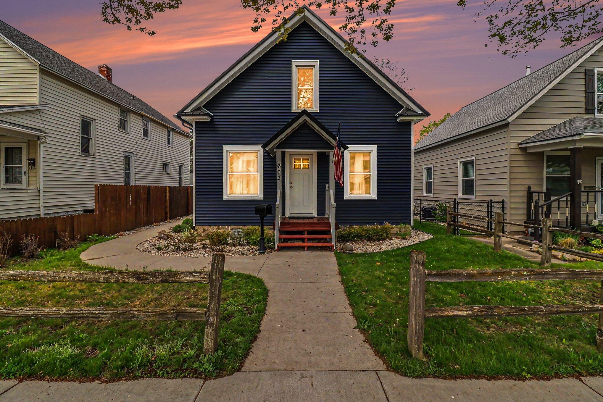 603 N Rowe Street Ludington MI 49431