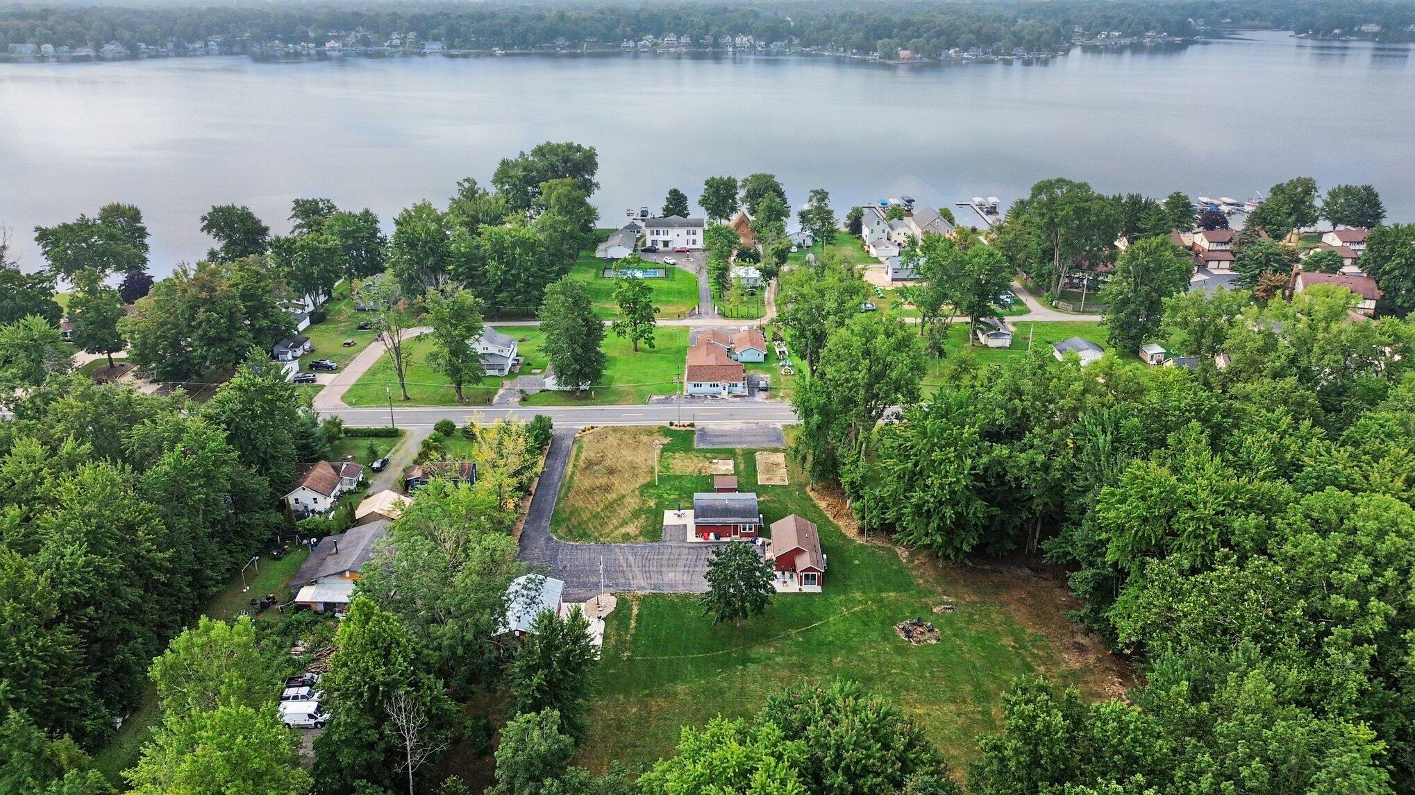 5568 Paw Paw Lake Road Coloma MI 49038
