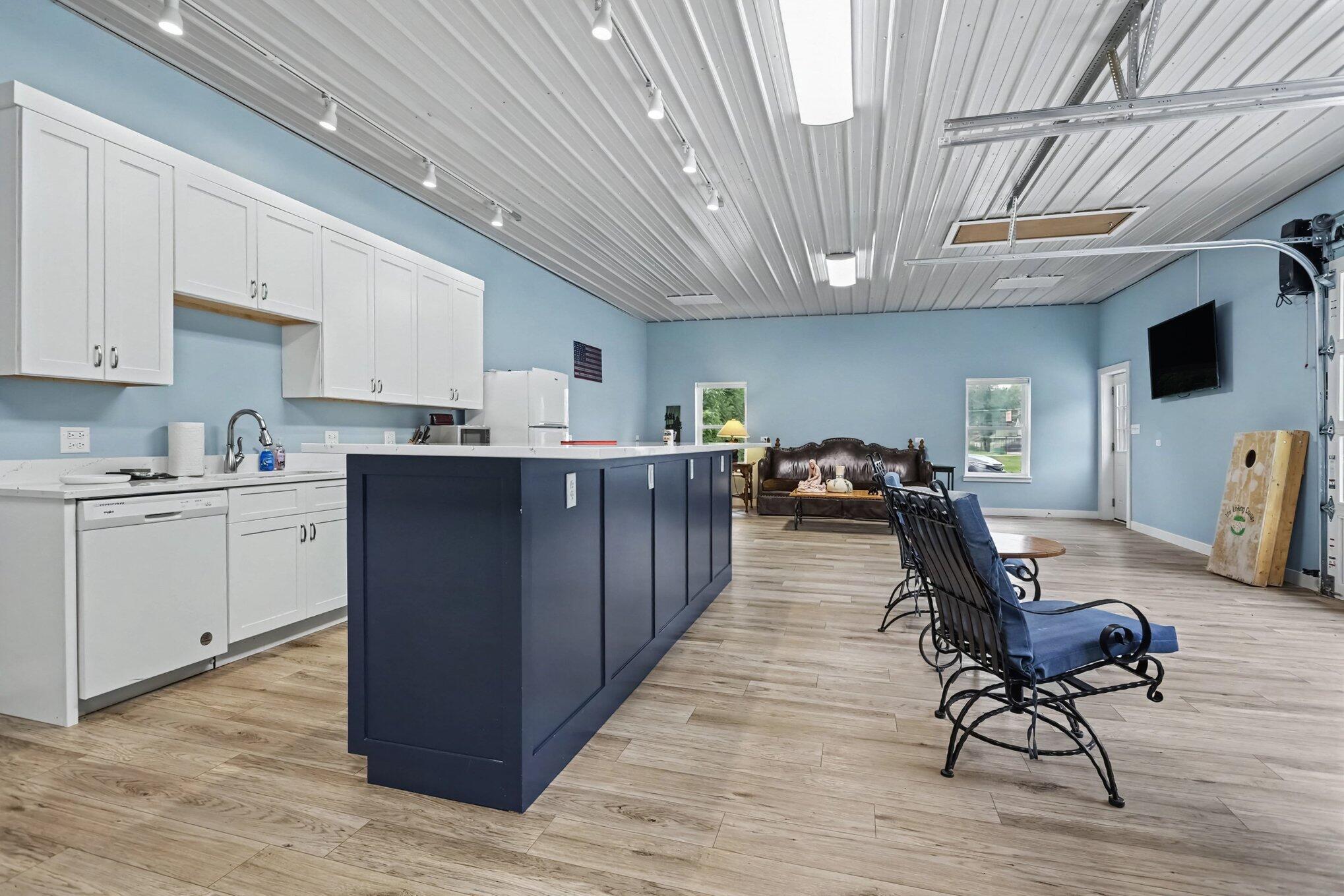 5568 Paw Paw Lake Road Coloma MI 49038