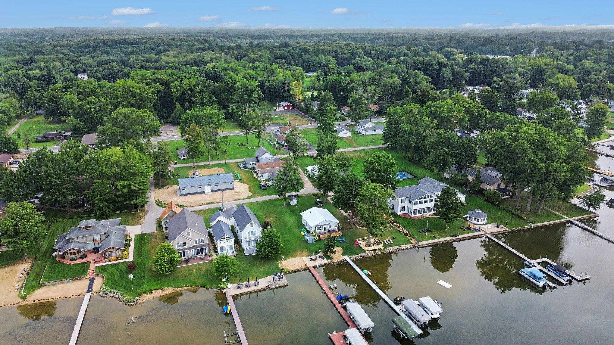 5568 Paw Paw Lake Road Coloma MI 49038