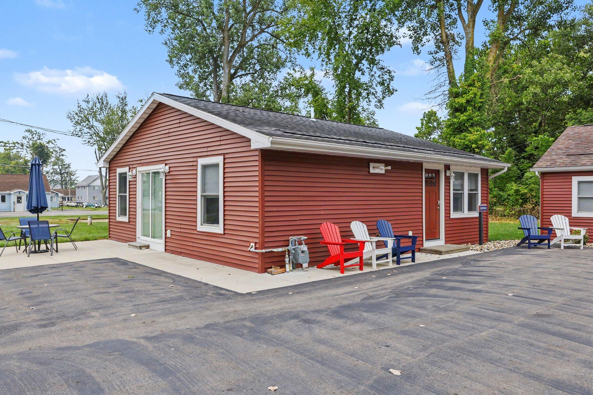 5568 Paw Paw Lake Road Coloma MI 49038