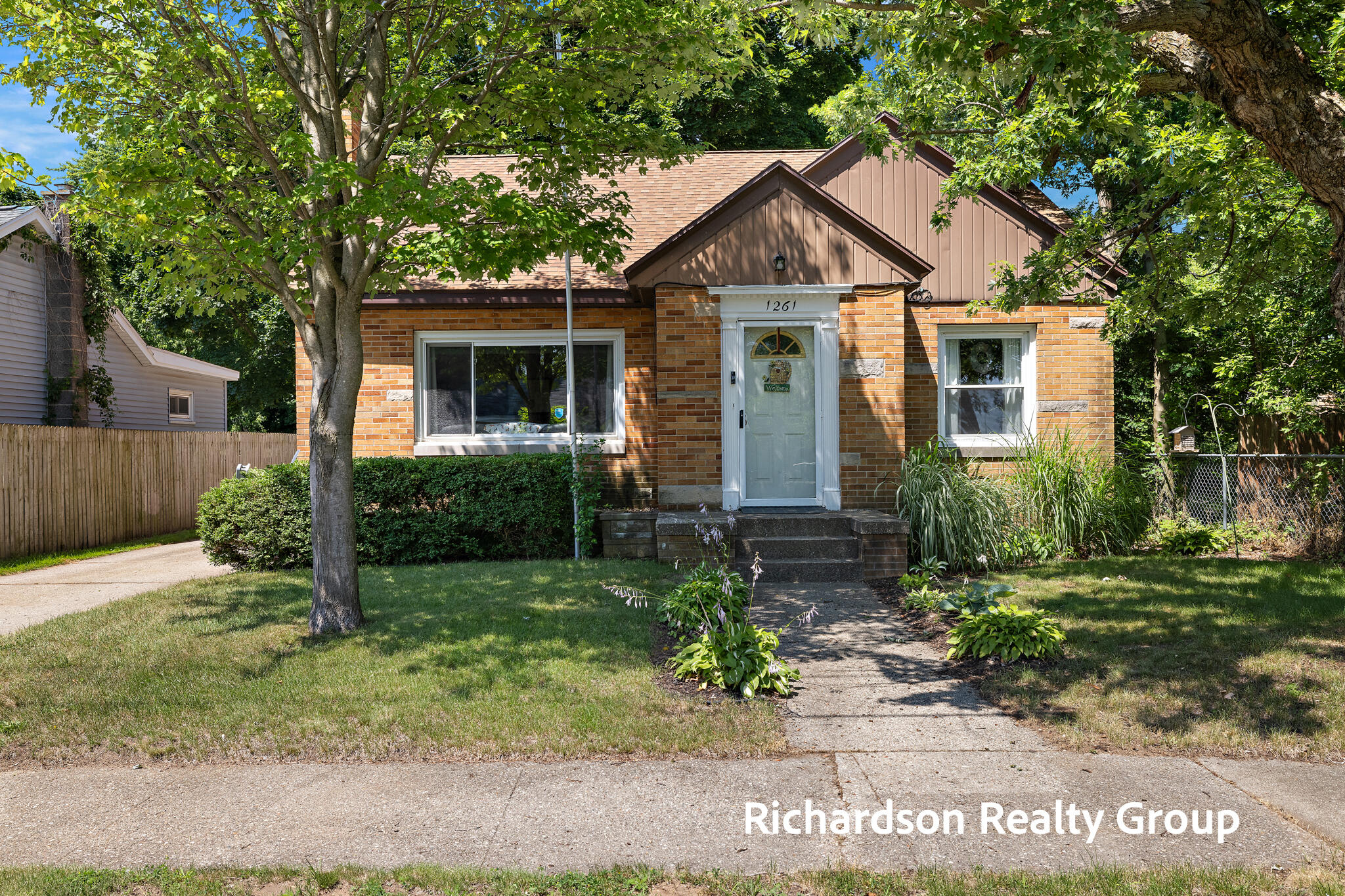 1261 Graf Street Muskegon MI 49442