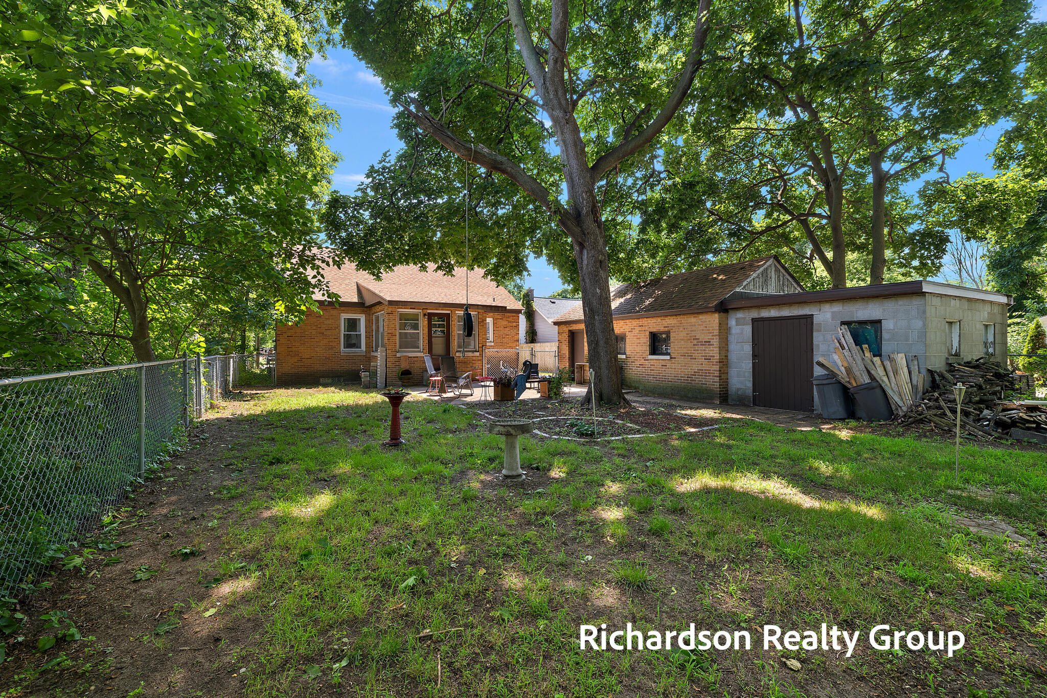 1261 Graf Street Muskegon MI 49442