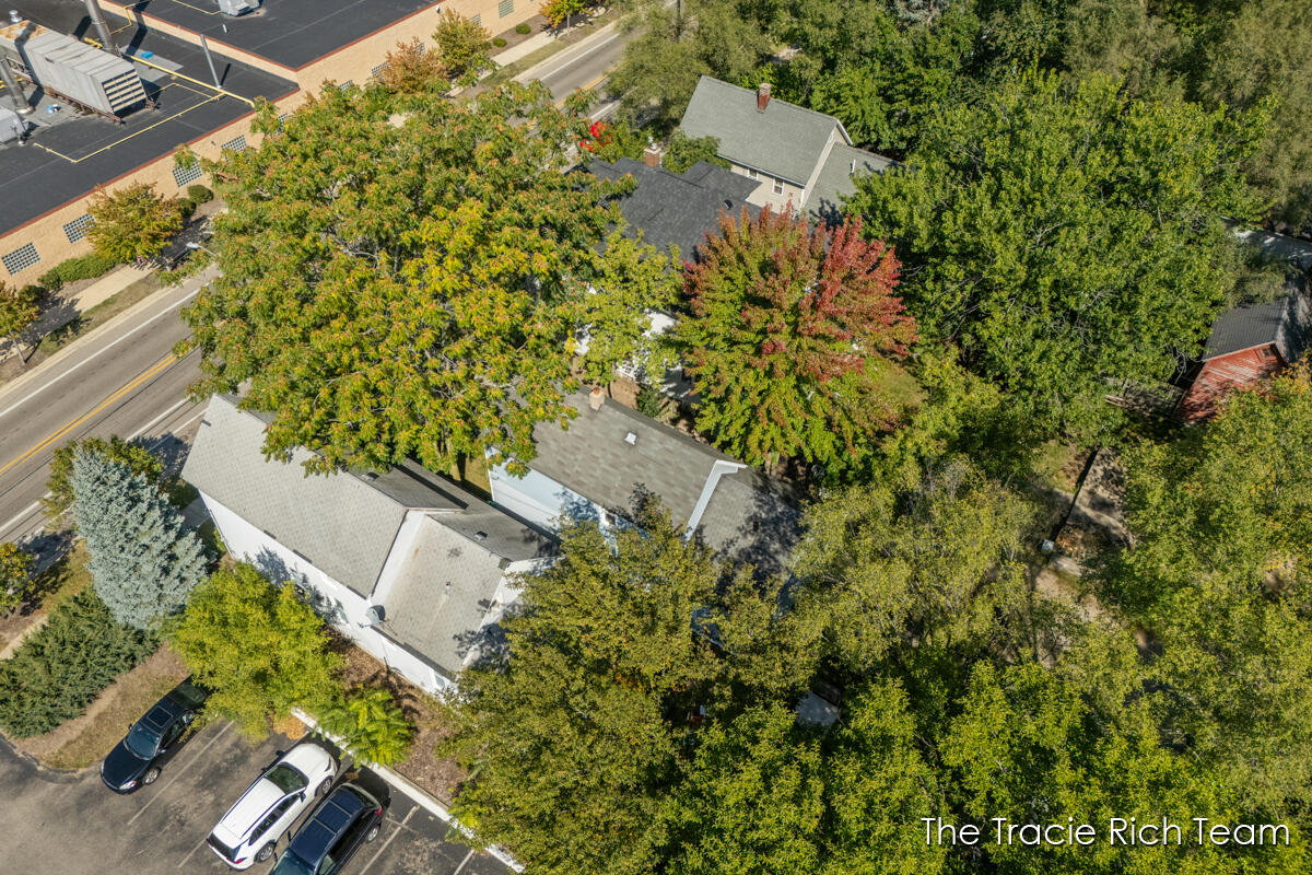 918 Lafayette Avenue NE Grand Rapids MI 49503