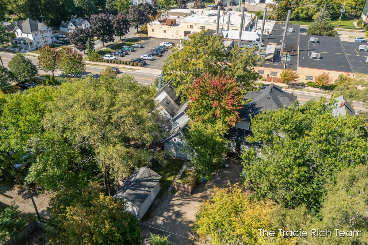 918 Lafayette Avenue NE Grand Rapids MI 49503