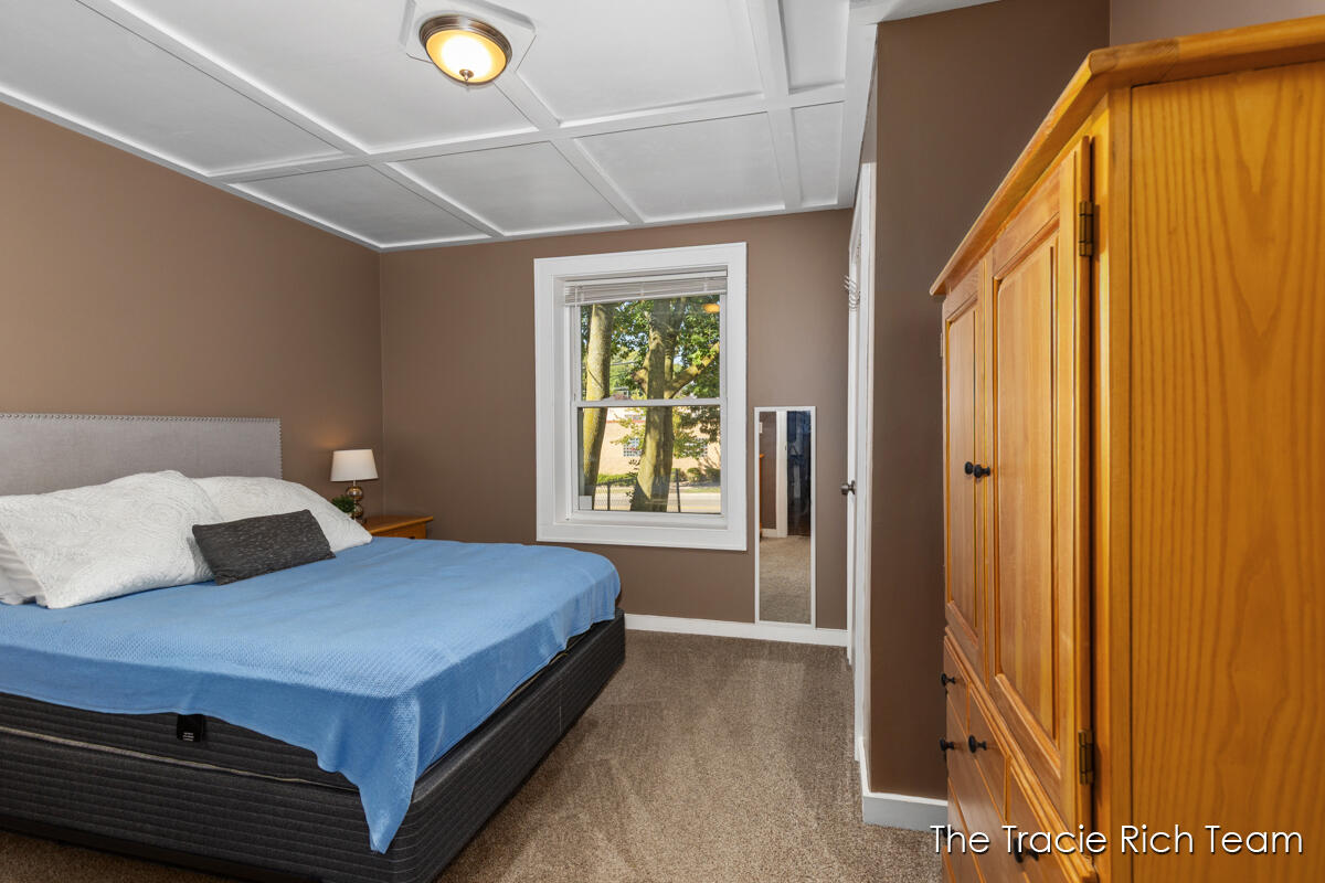 918 Lafayette Avenue NE Grand Rapids MI 49503