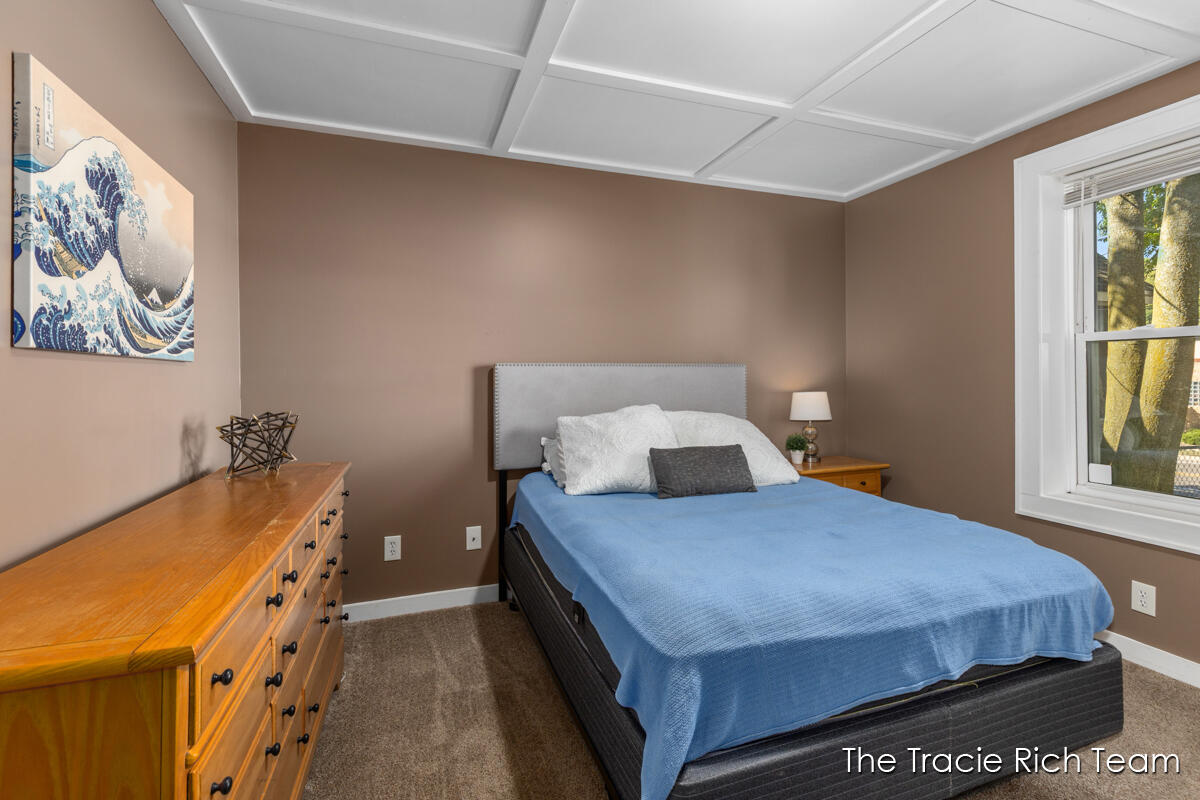 918 Lafayette Avenue NE Grand Rapids MI 49503