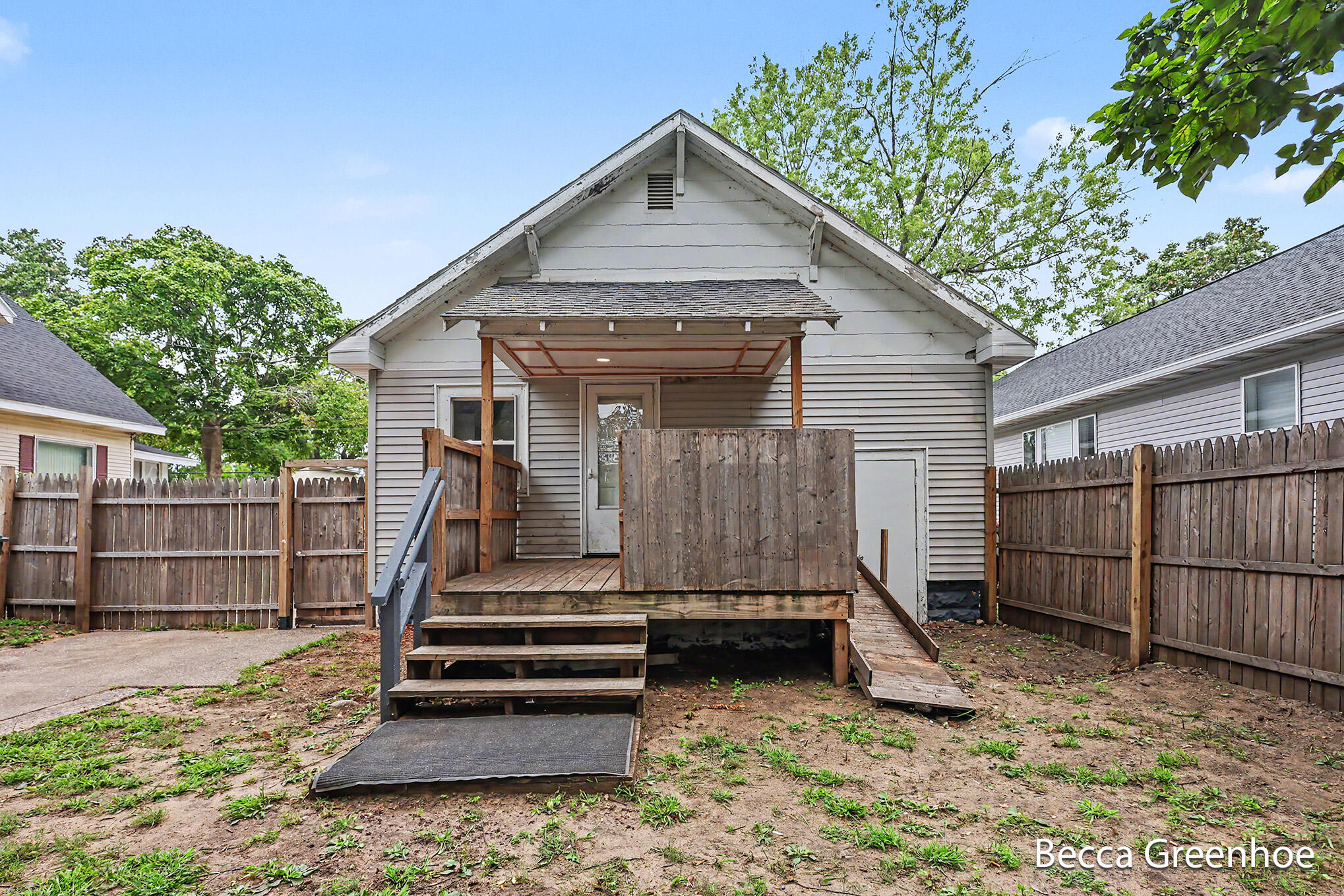 449 Leonard Avenue Muskegon MI 49442