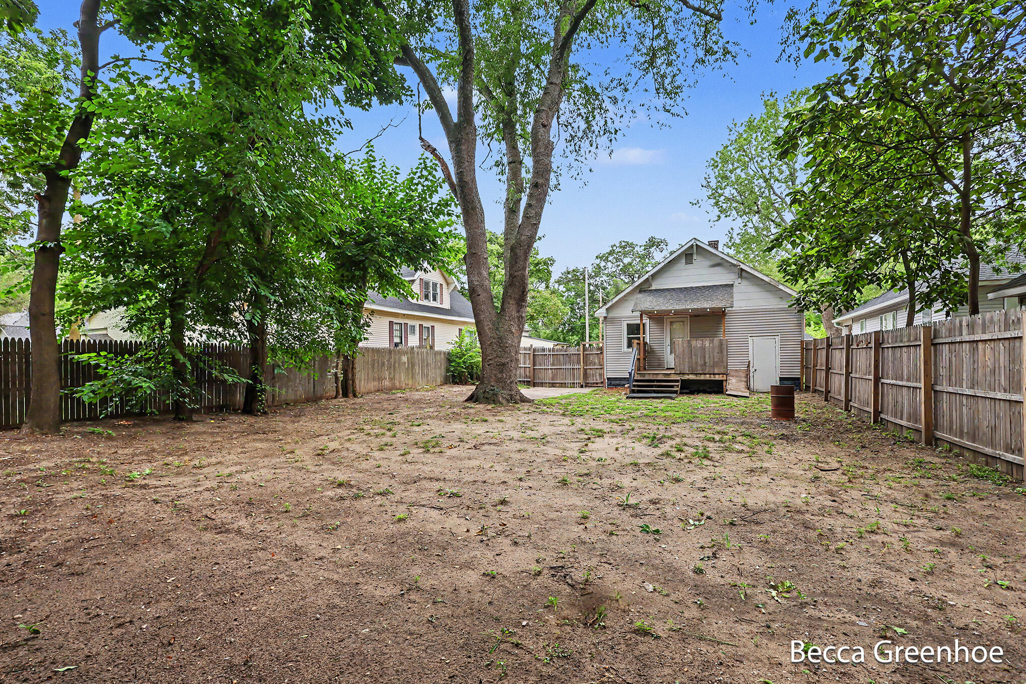 449 Leonard Avenue Muskegon MI 49442