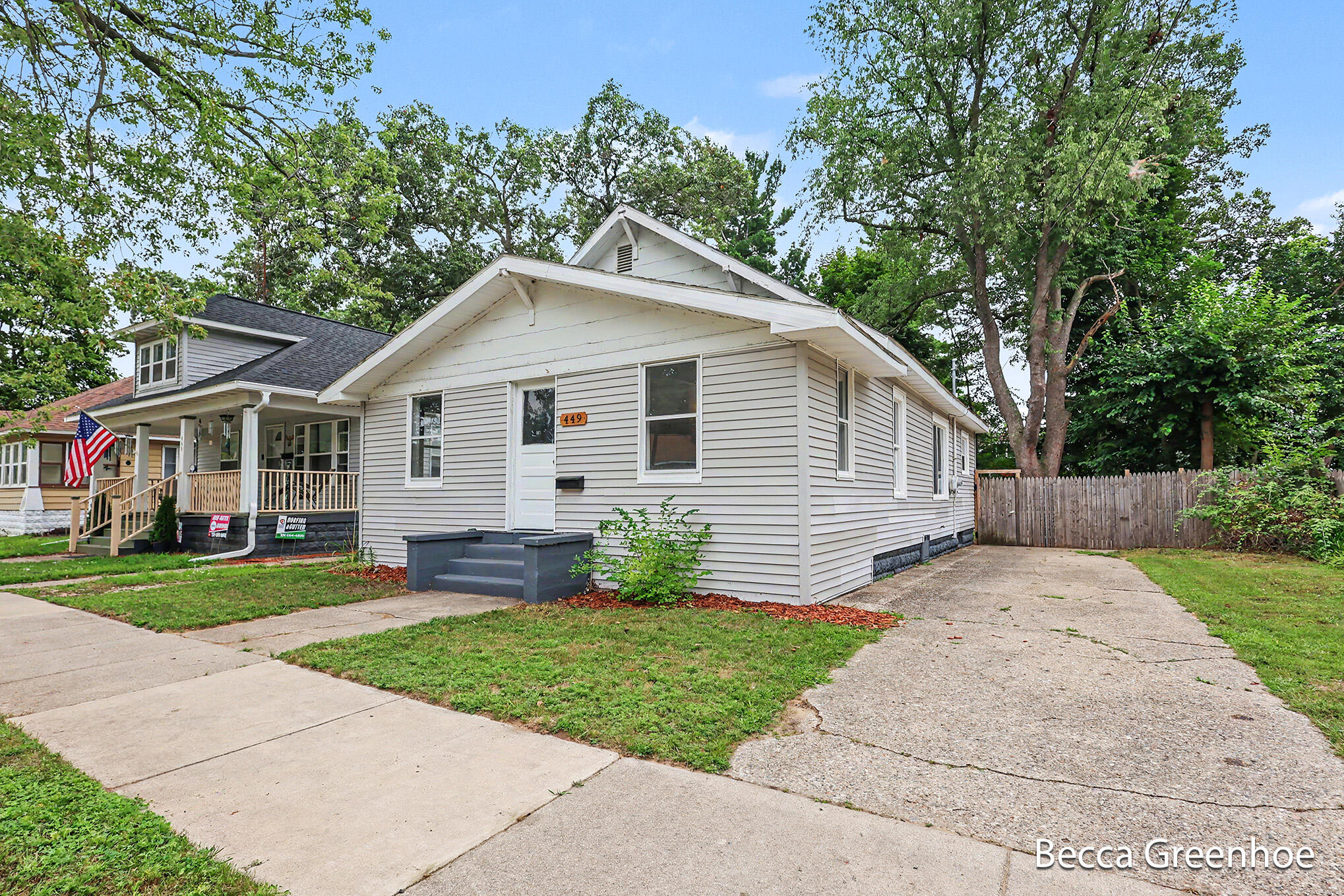 449 Leonard Avenue Muskegon MI 49442