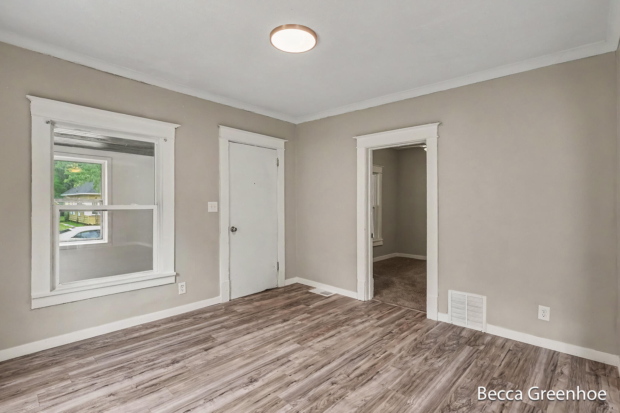 449 Leonard Avenue Muskegon MI 49442