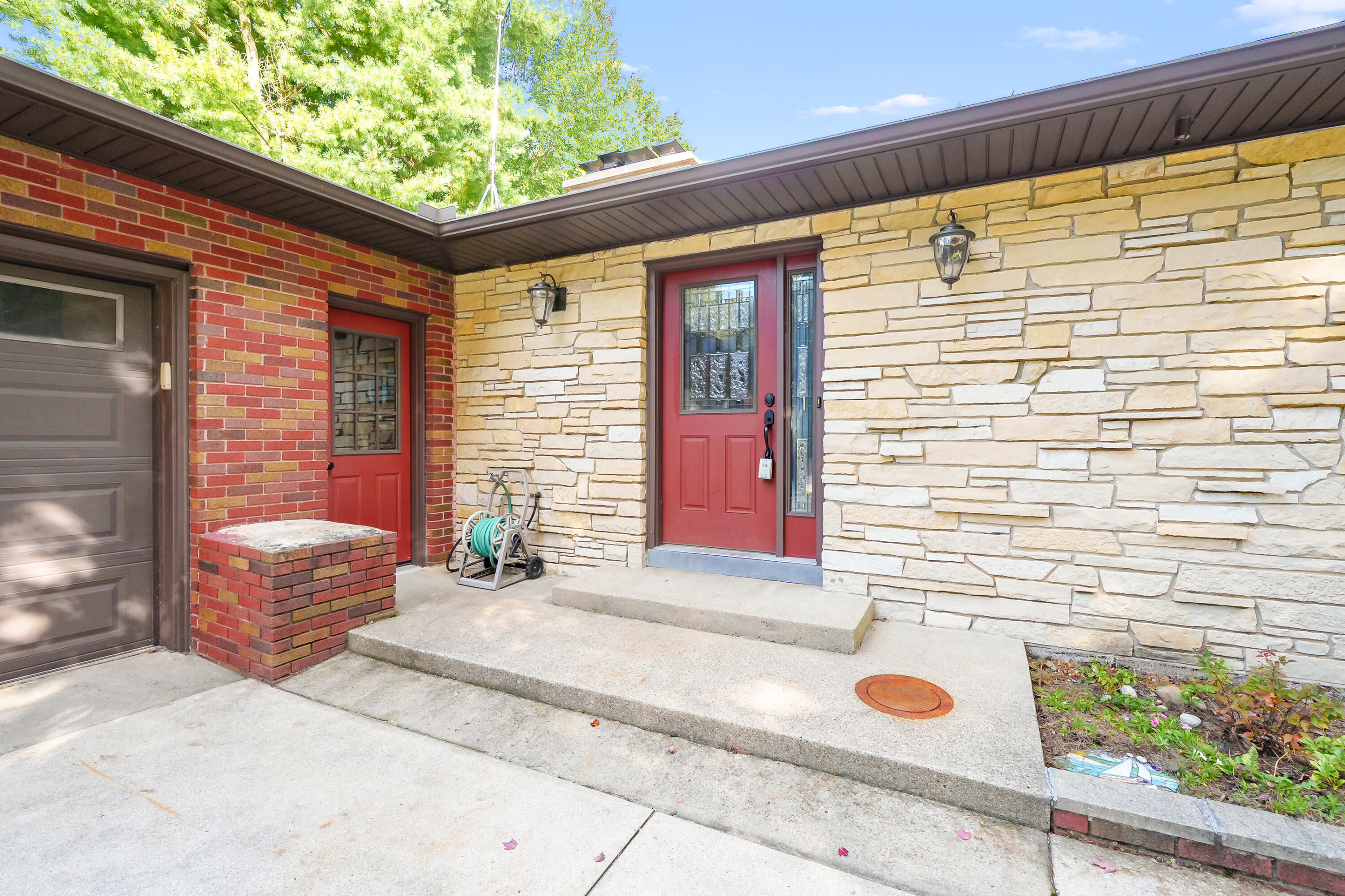 8138 Heritage Drive Kalamazoo MI 49009