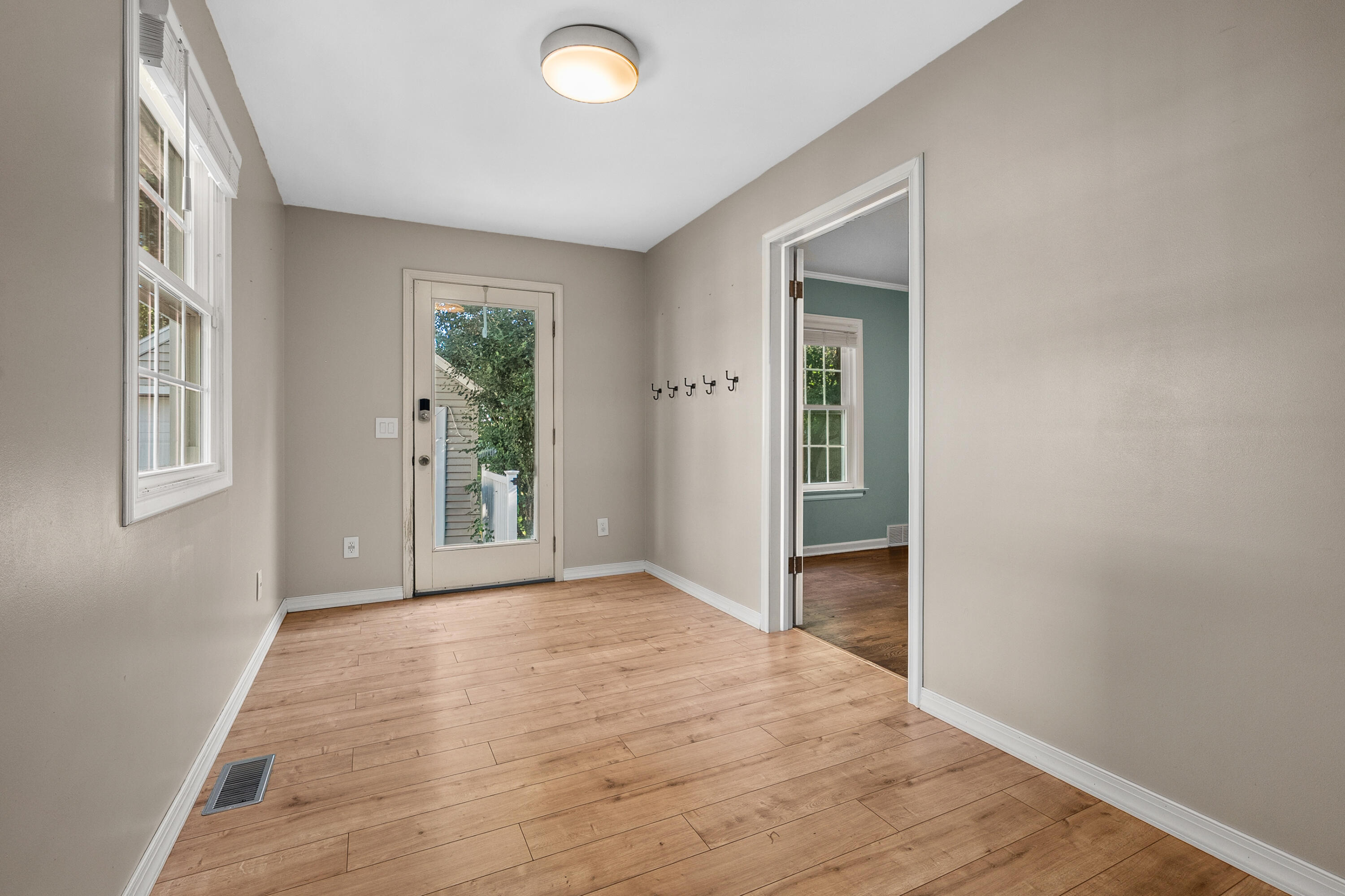 1221 Lakeway Avenue Kalamazoo MI 49001