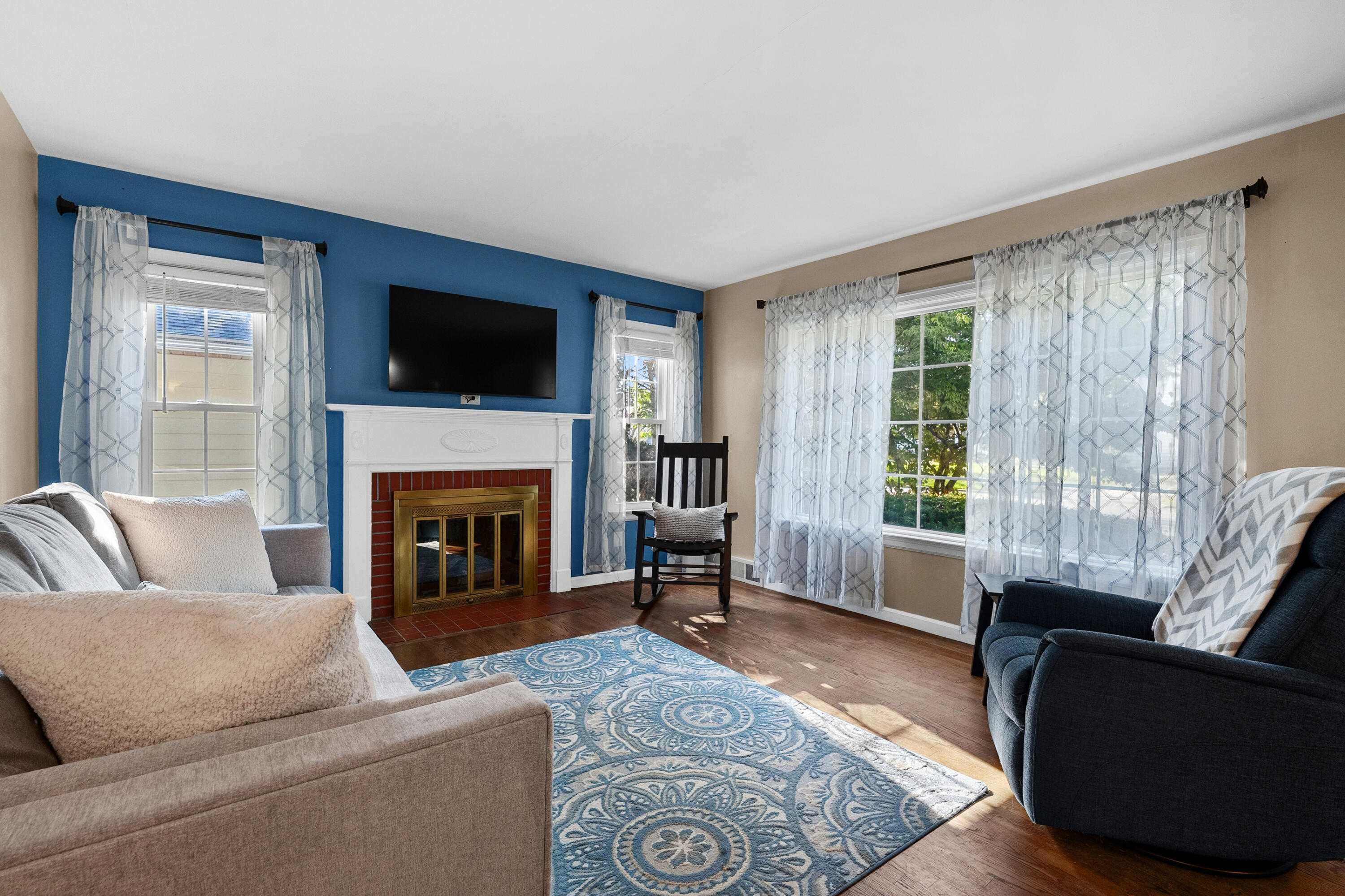 1221 Lakeway Avenue Kalamazoo MI 49001